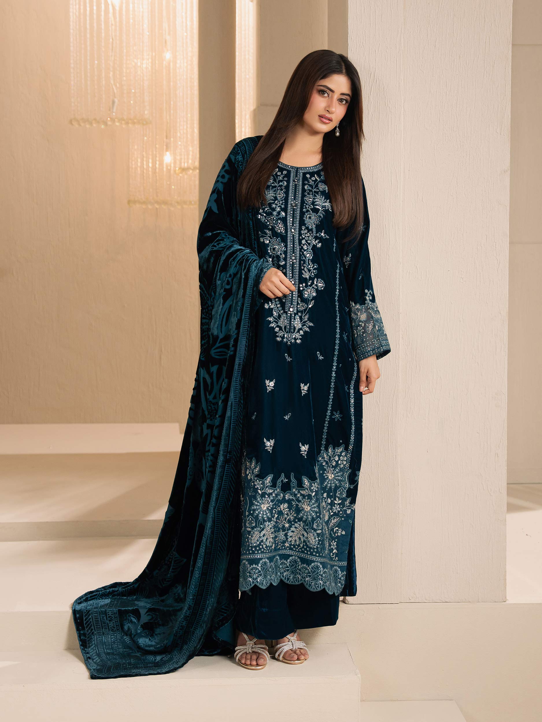 3 Piece Velvet Suit-Embroidered (Unstitched) - Image 7
