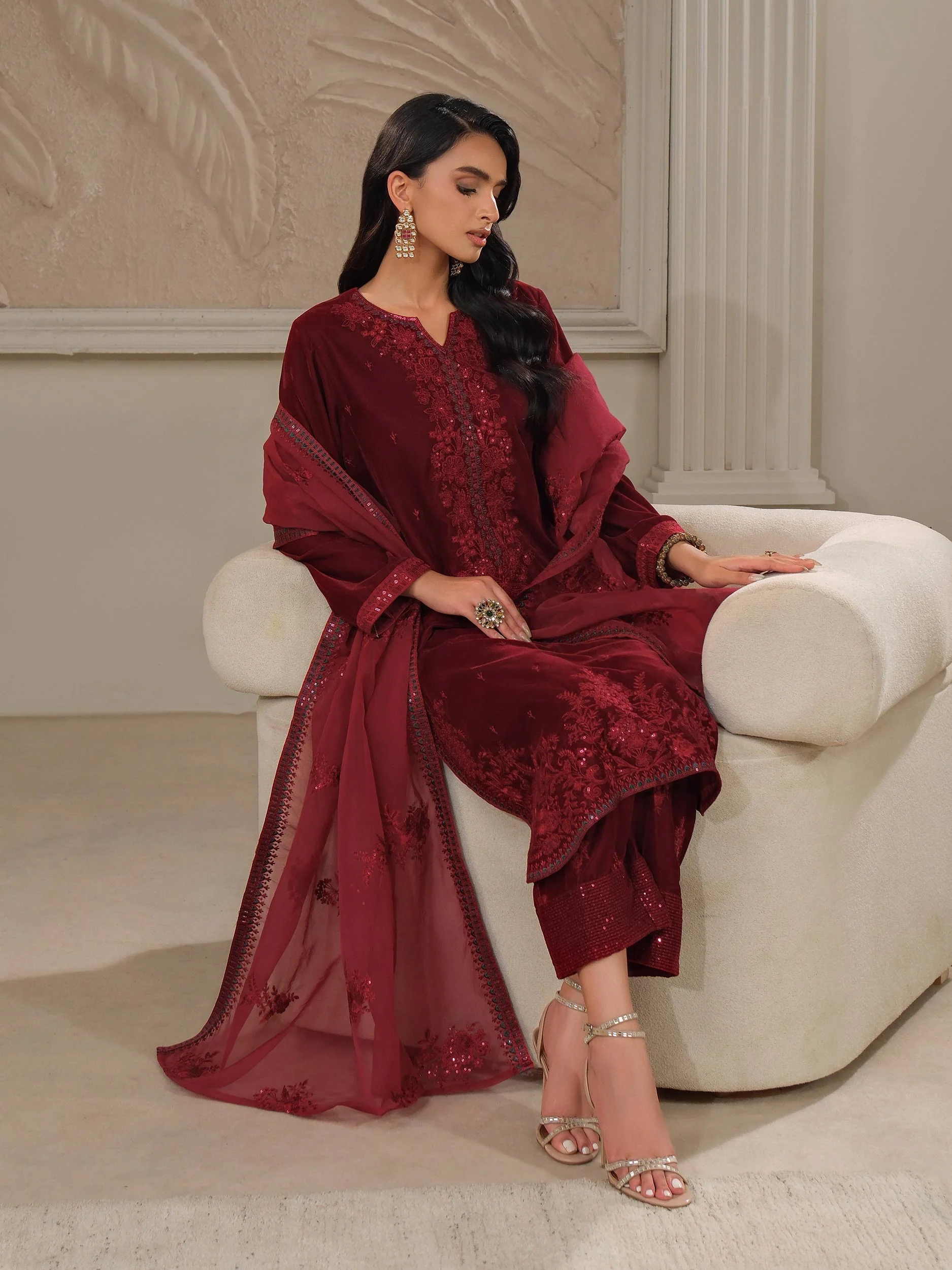 3 Piece Velvet Suit-Embroidered (Unstitched) - Image 5