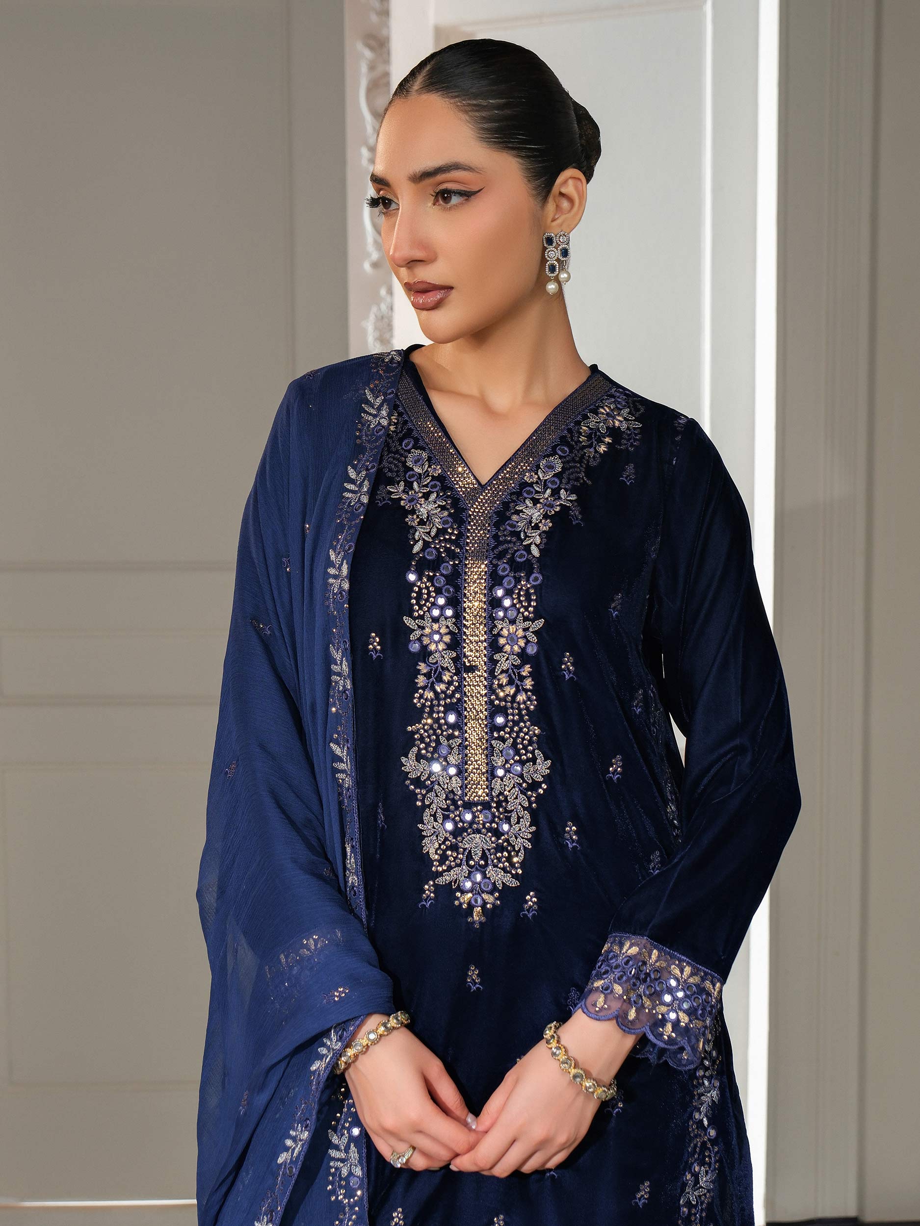 3 Piece Velvet Suit-Embroidered (Unstitched) - Image 2