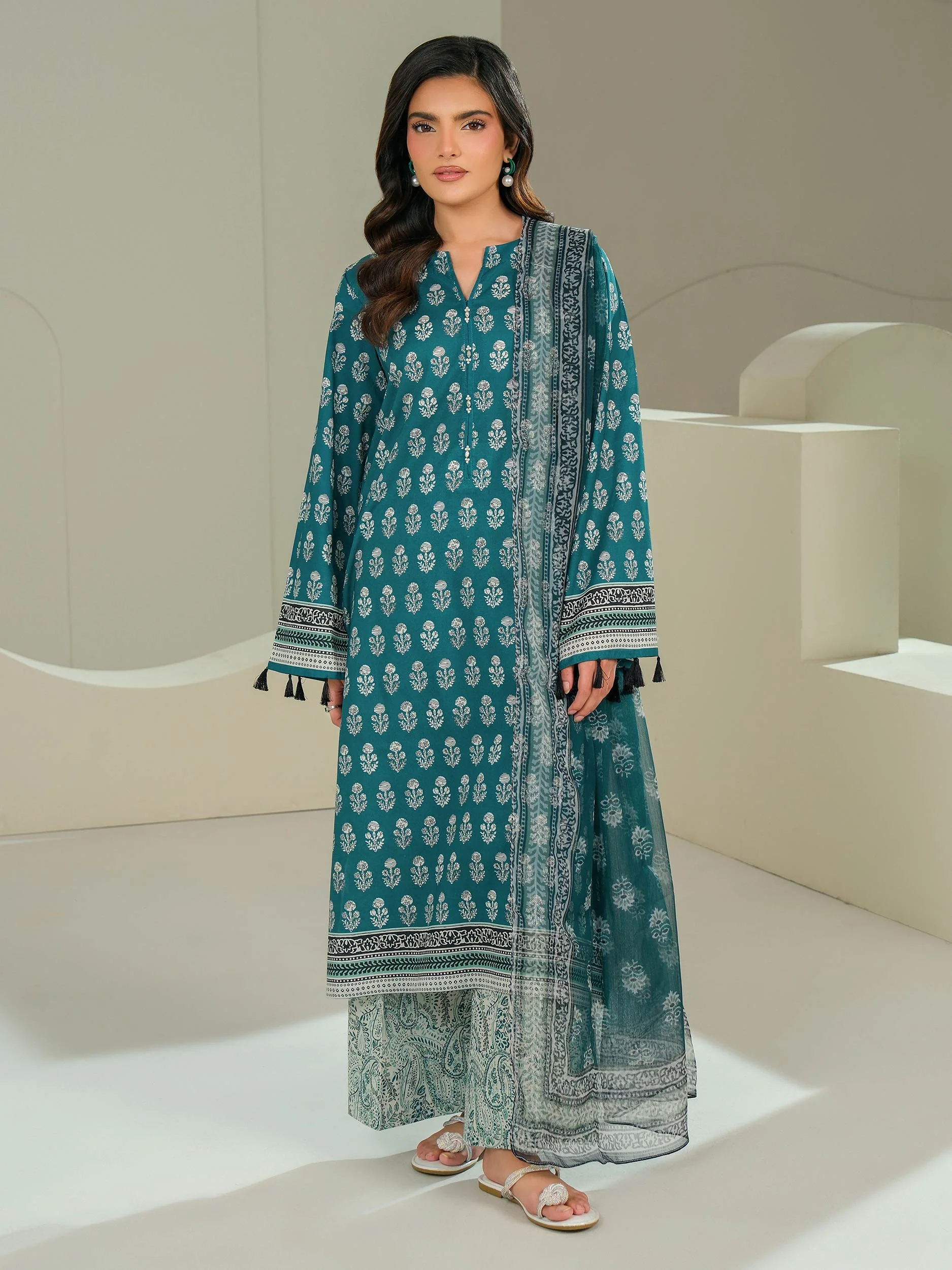 3 Piece Lawn Suit-Printed (Unstitched) - Image 2