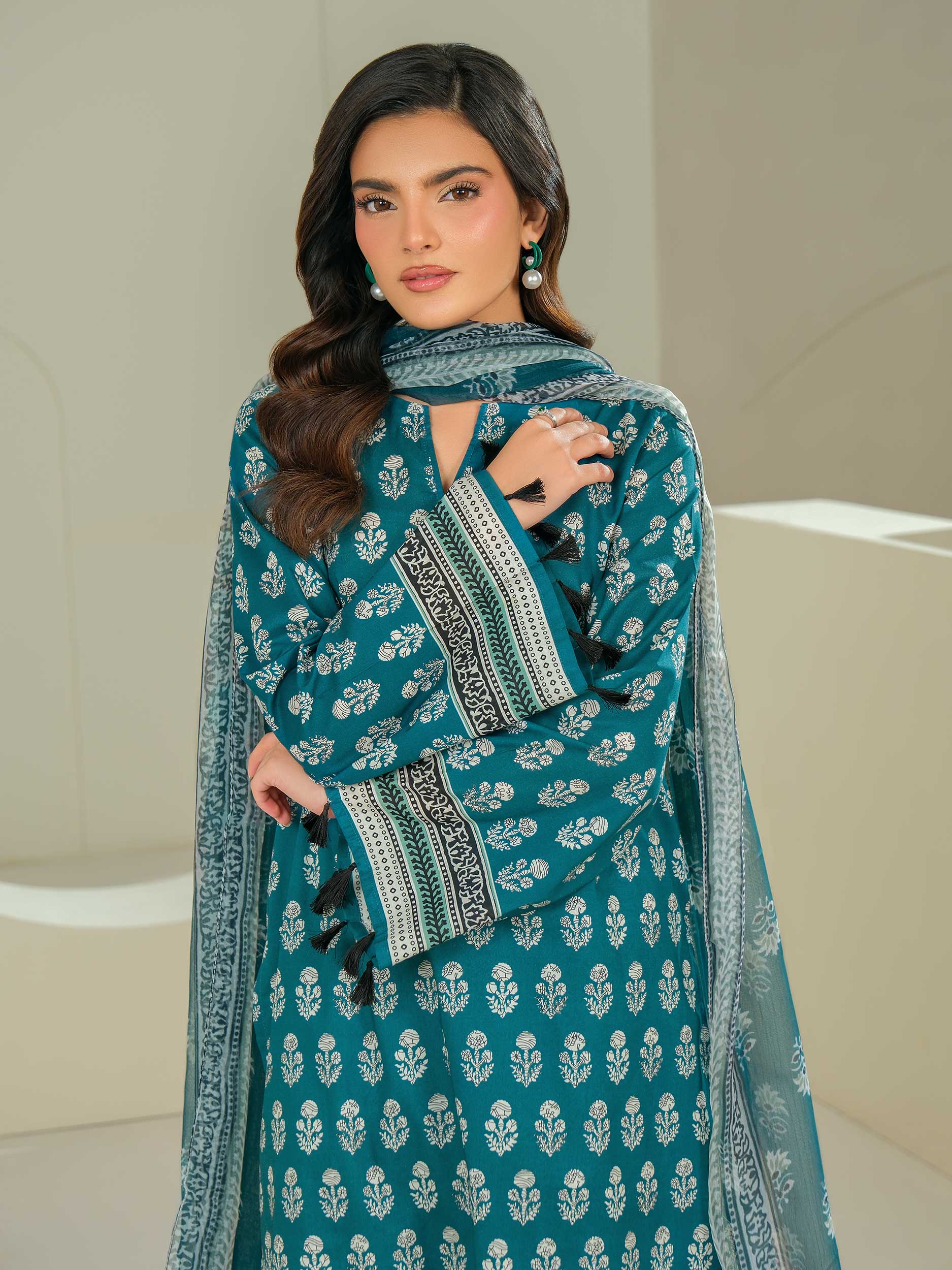 3 Piece Lawn Suit-Printed (Unstitched) - Image 3