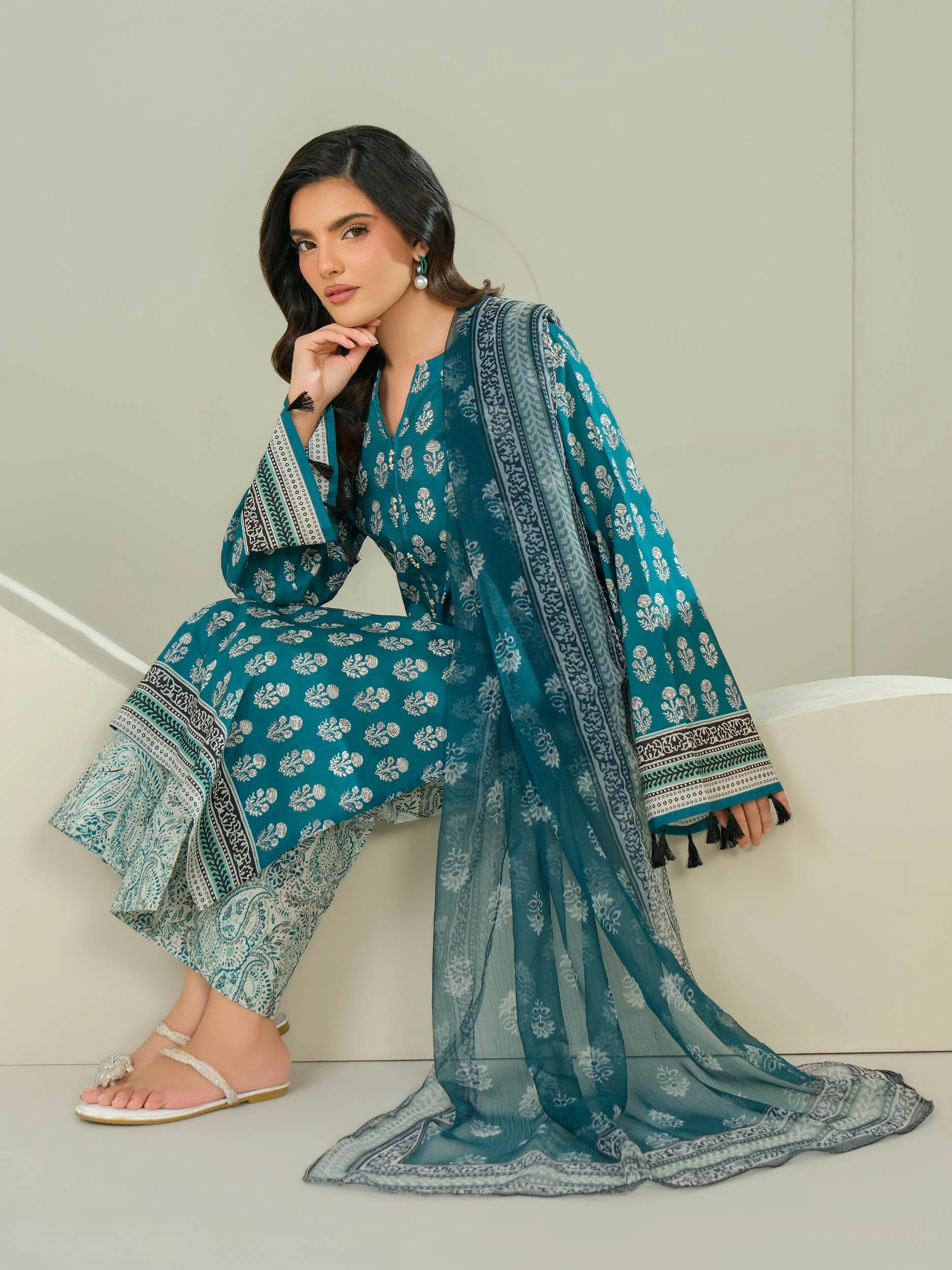 3 Piece Lawn Suit-Printed (Unstitched) - Image 6