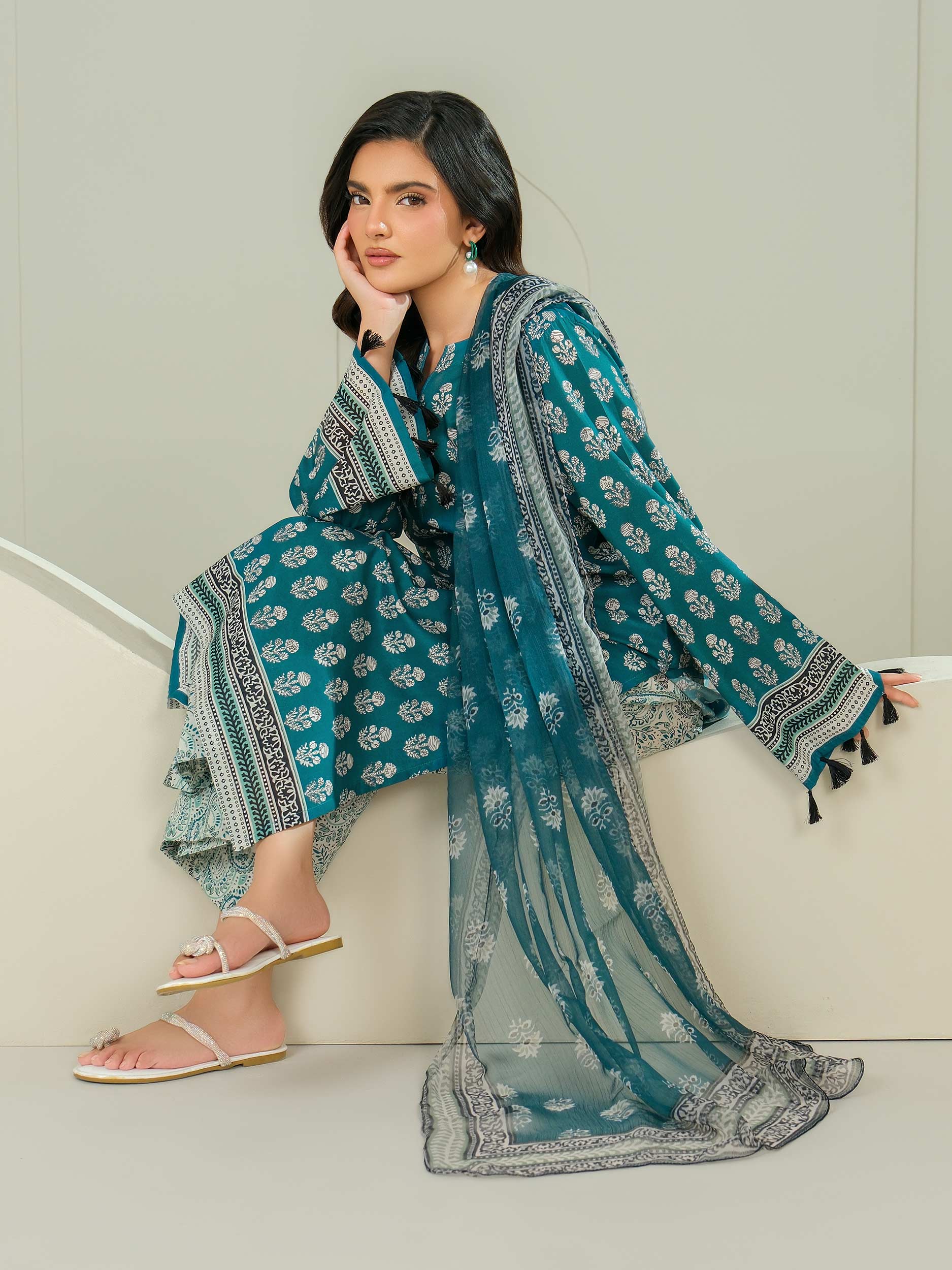 3 Piece Lawn Suit-Printed (Unstitched) - Image 7