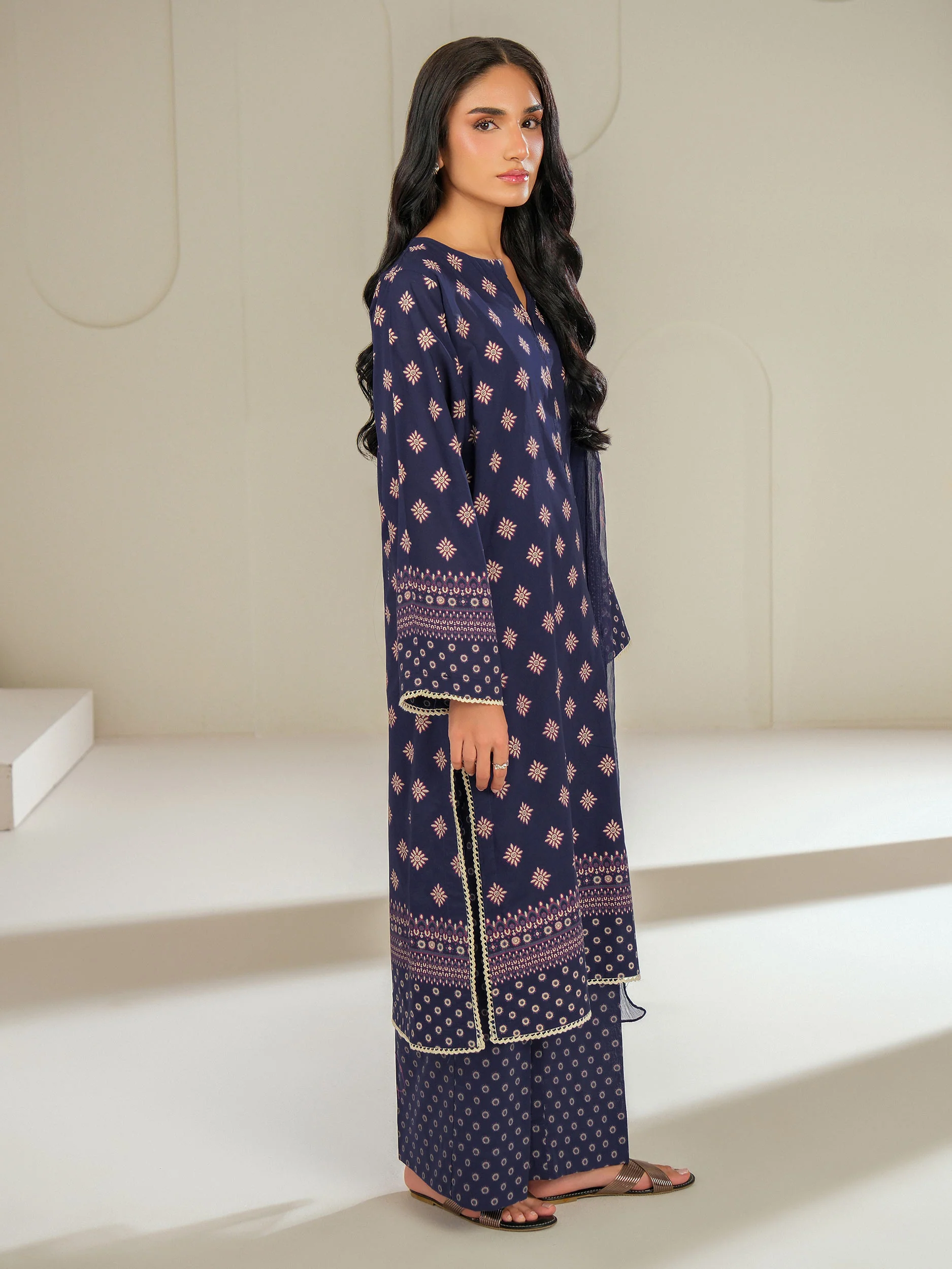 3 Piece Lawn Suit-Printed (Unstitched) - Image 3