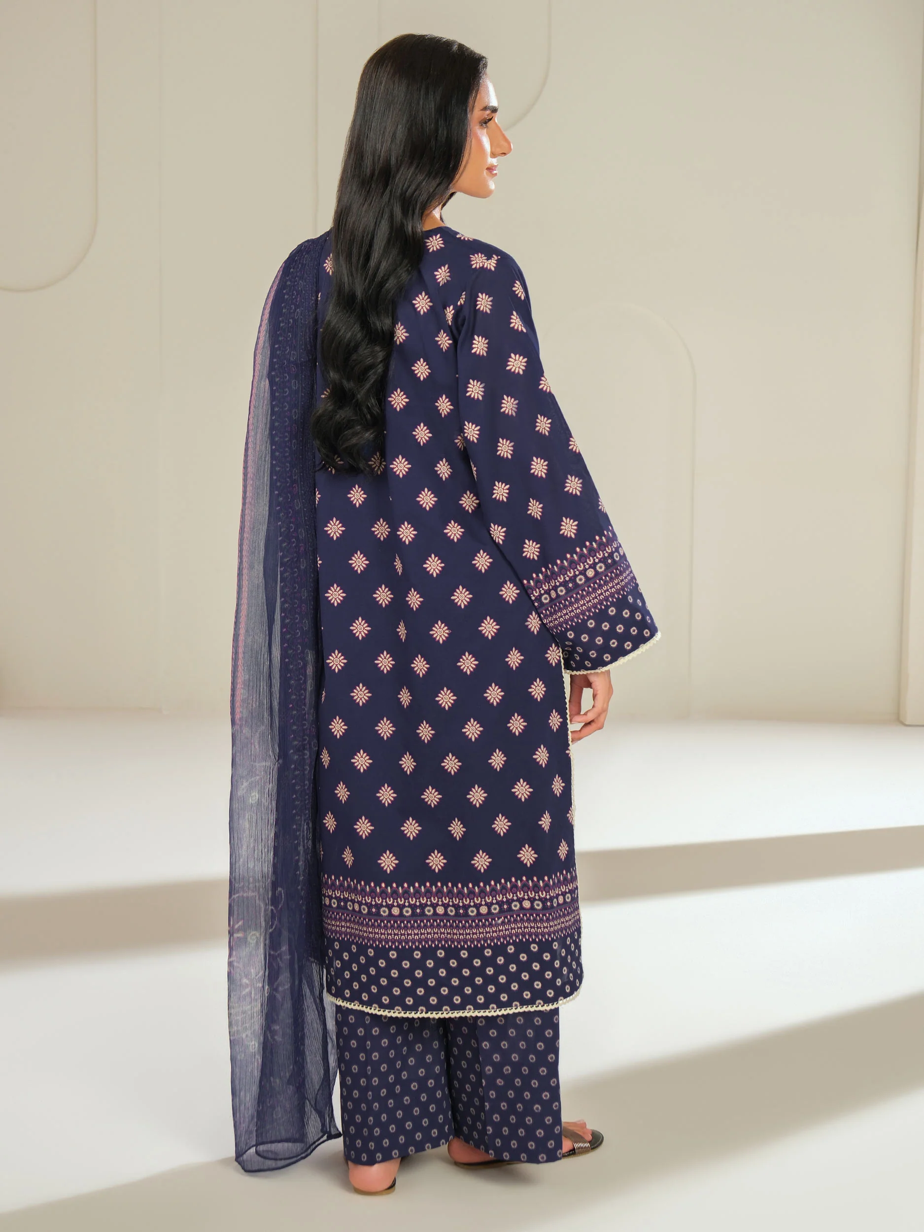 3 Piece Lawn Suit-Printed (Unstitched) - Image 4