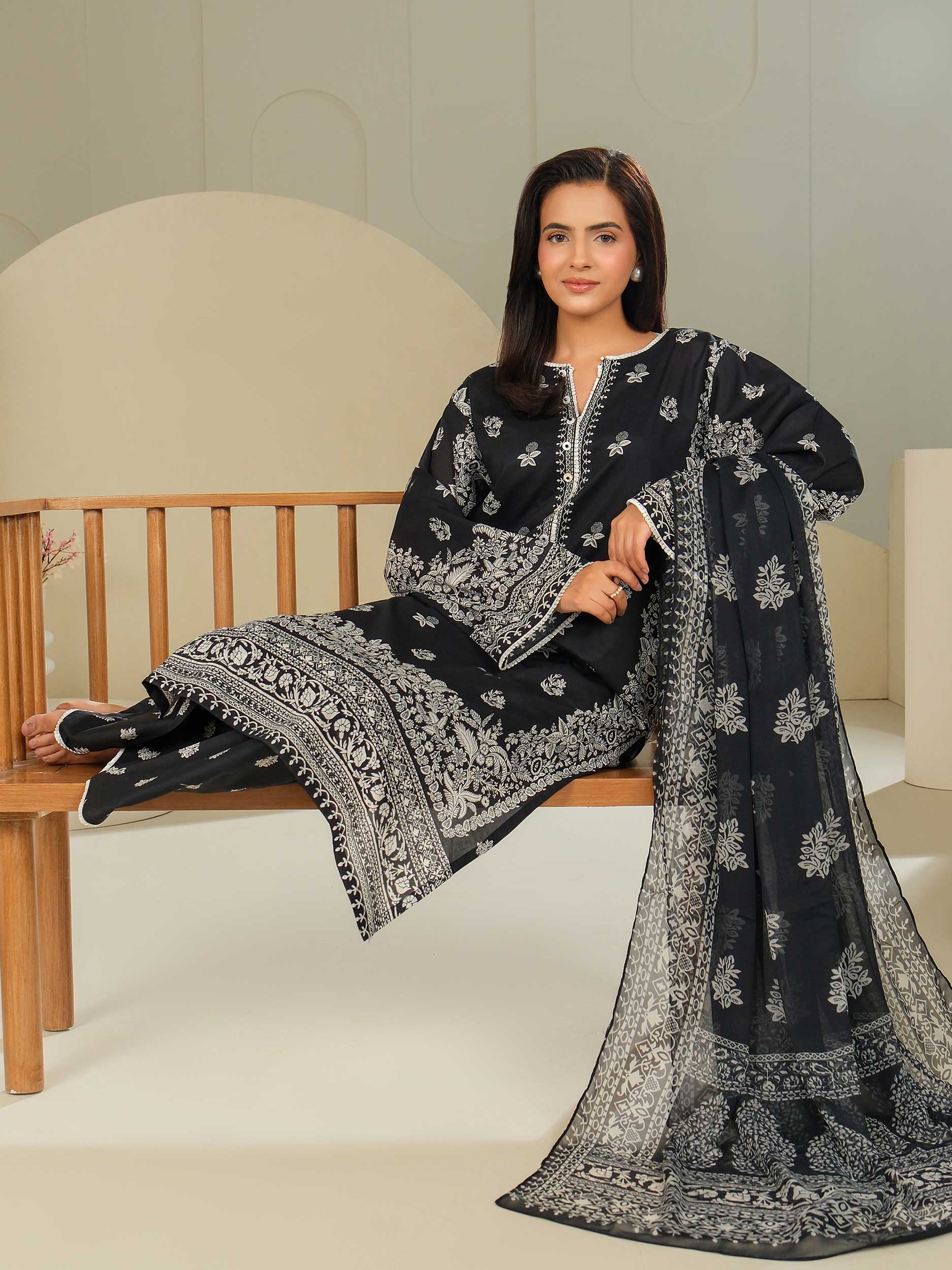 3 Piece Lawn Suit-Printed (Unstitched) - Image 2