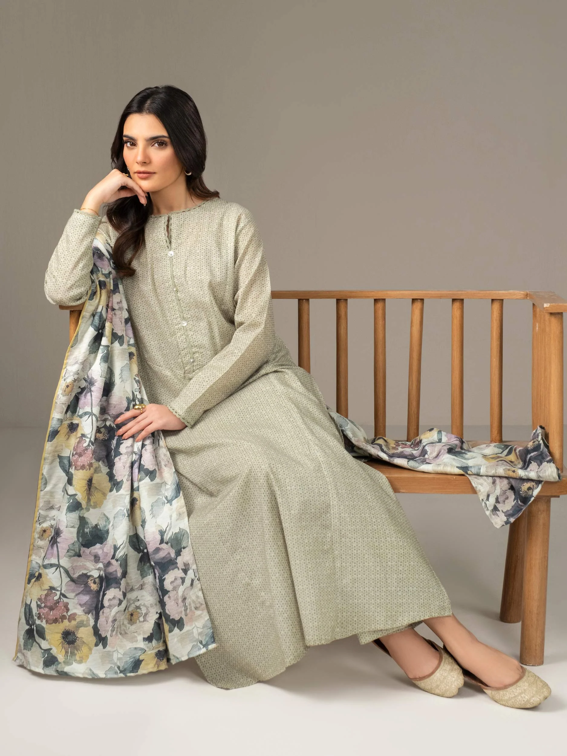 3 Piece Khaddar Suit-Paste Print (Unstitched) - Image 6