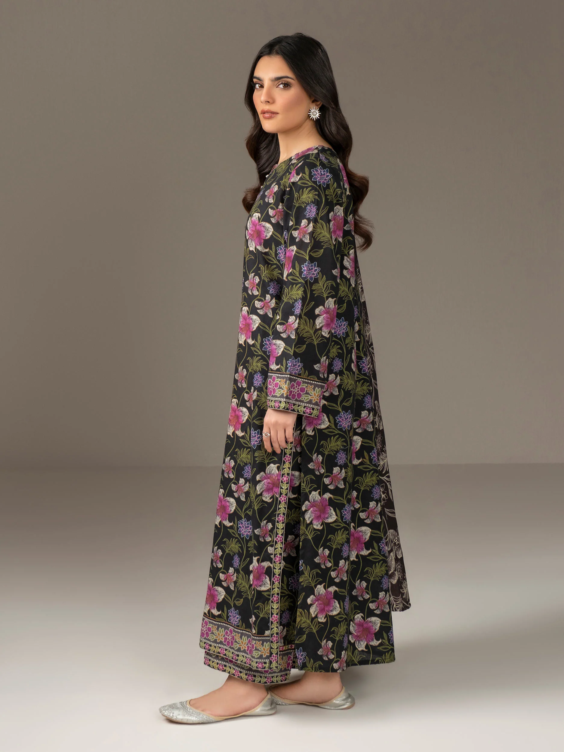 3 Piece Khaddar Suit-Printed (Unstitched) - Image 3