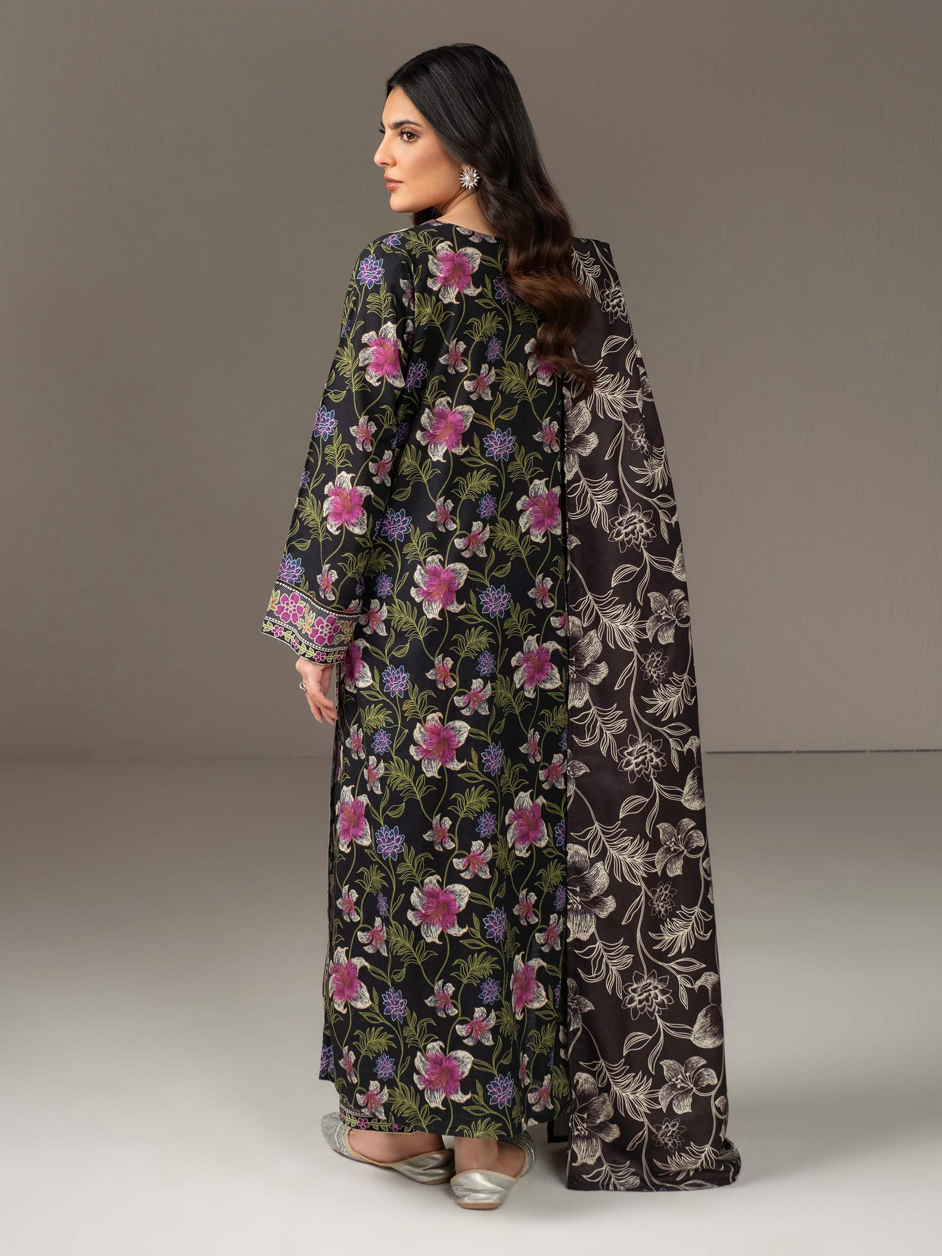 3 Piece Khaddar Suit-Printed (Unstitched) - Image 4