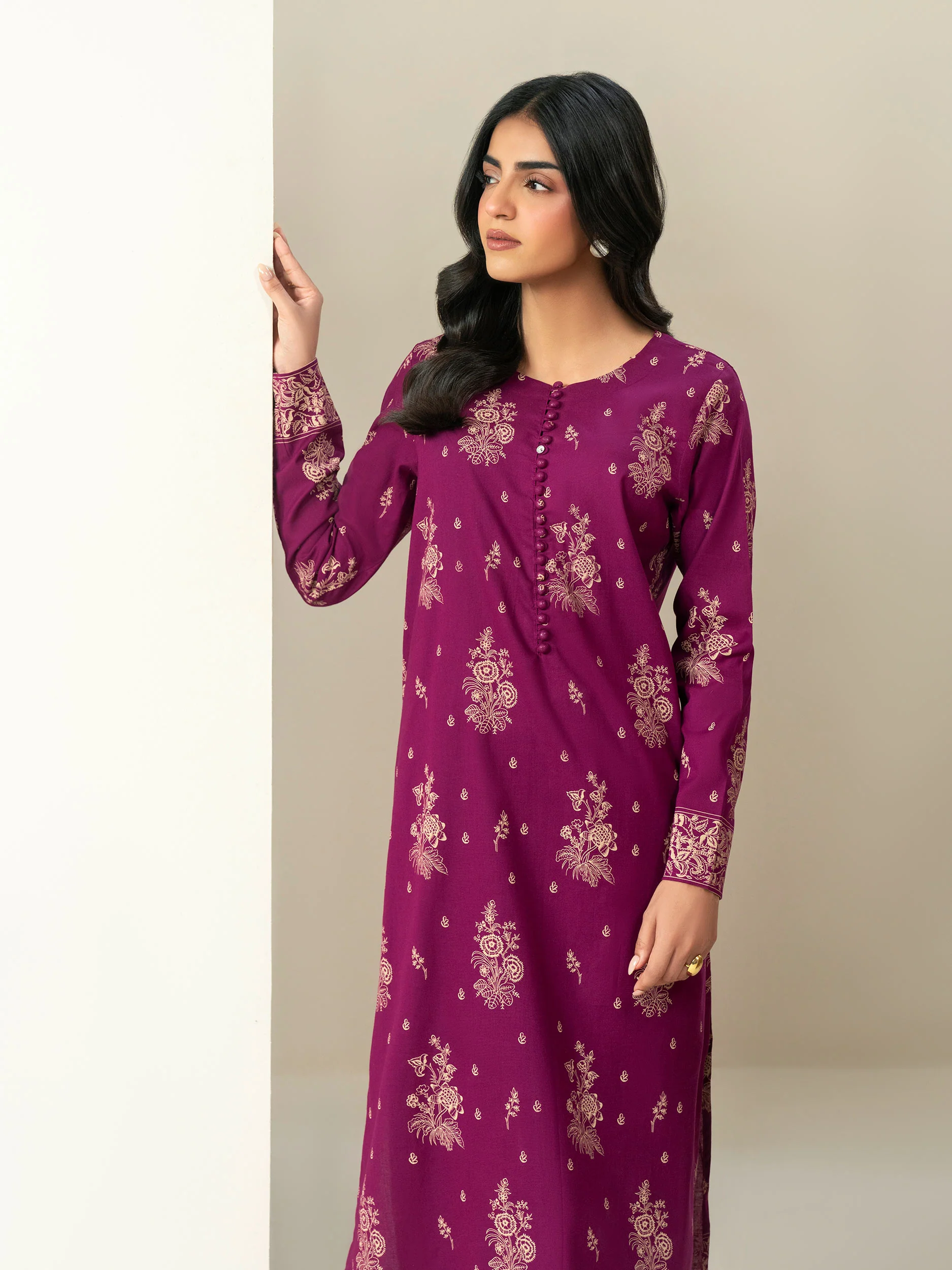 2 Piece Khaddar Suit Paste-Print (Unstitched) - Image 4