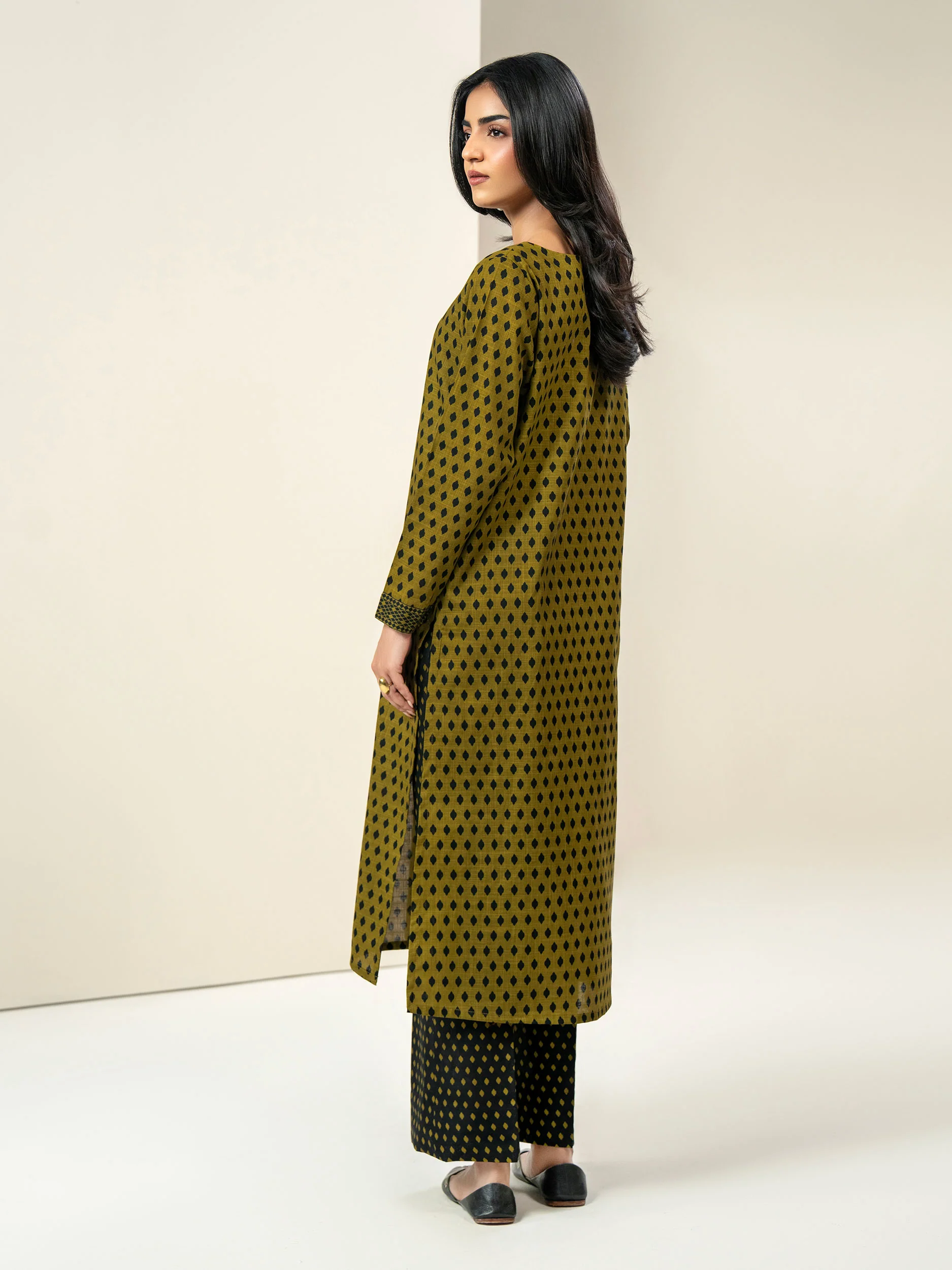2 Piece Slub Khaddar Suit-Printed (Unstitched) - Image 3