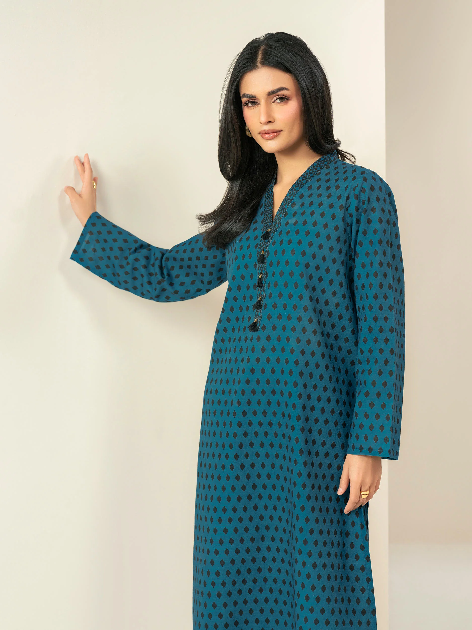 2 Piece Slub Khaddar Suit-Printed (Unstitched) - Image 4