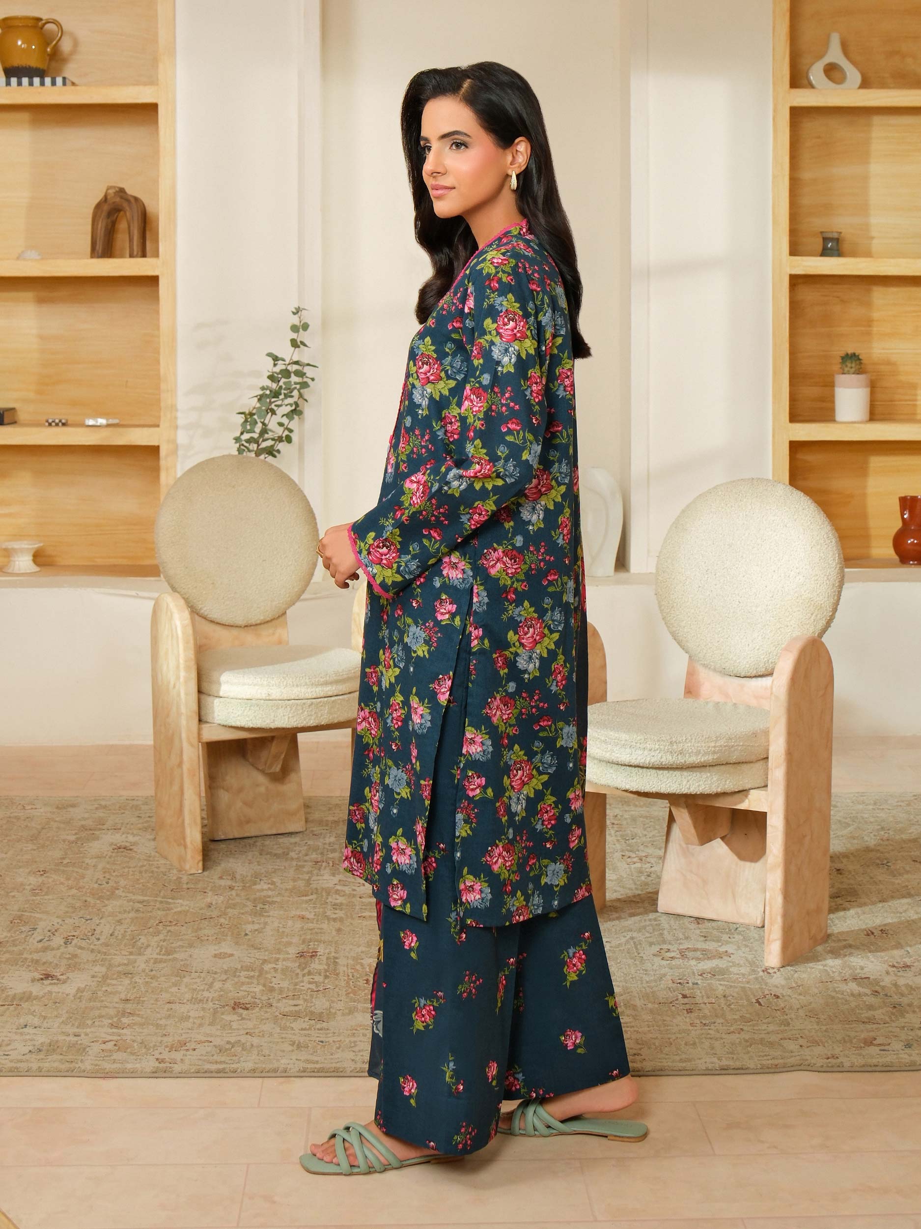 3 Piece Khaddar Suit-Printed (Unstitched) - Image 4