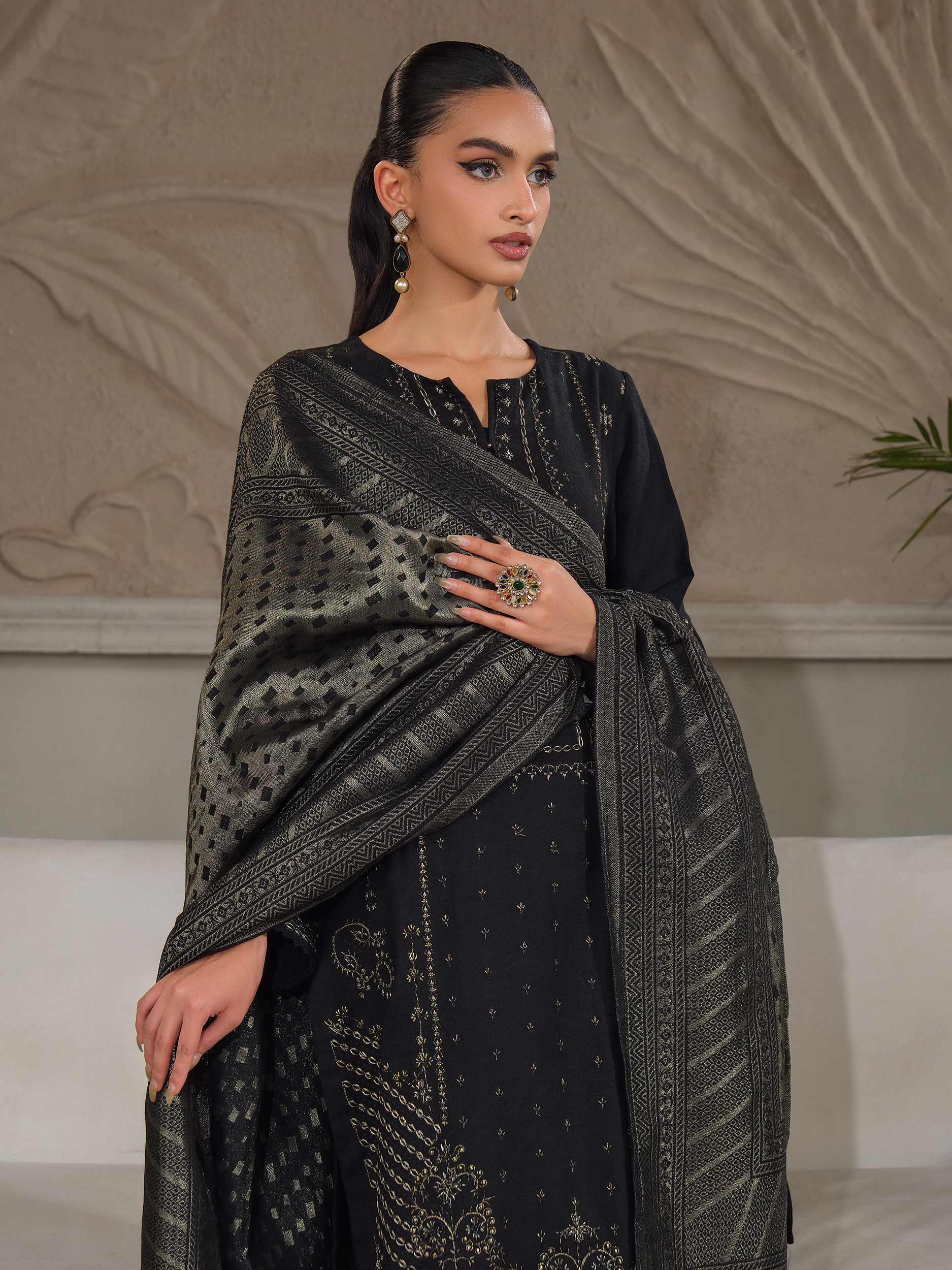 3 Piece Zari Karandi Suit-Embroidered (Unstitched) - Image 5