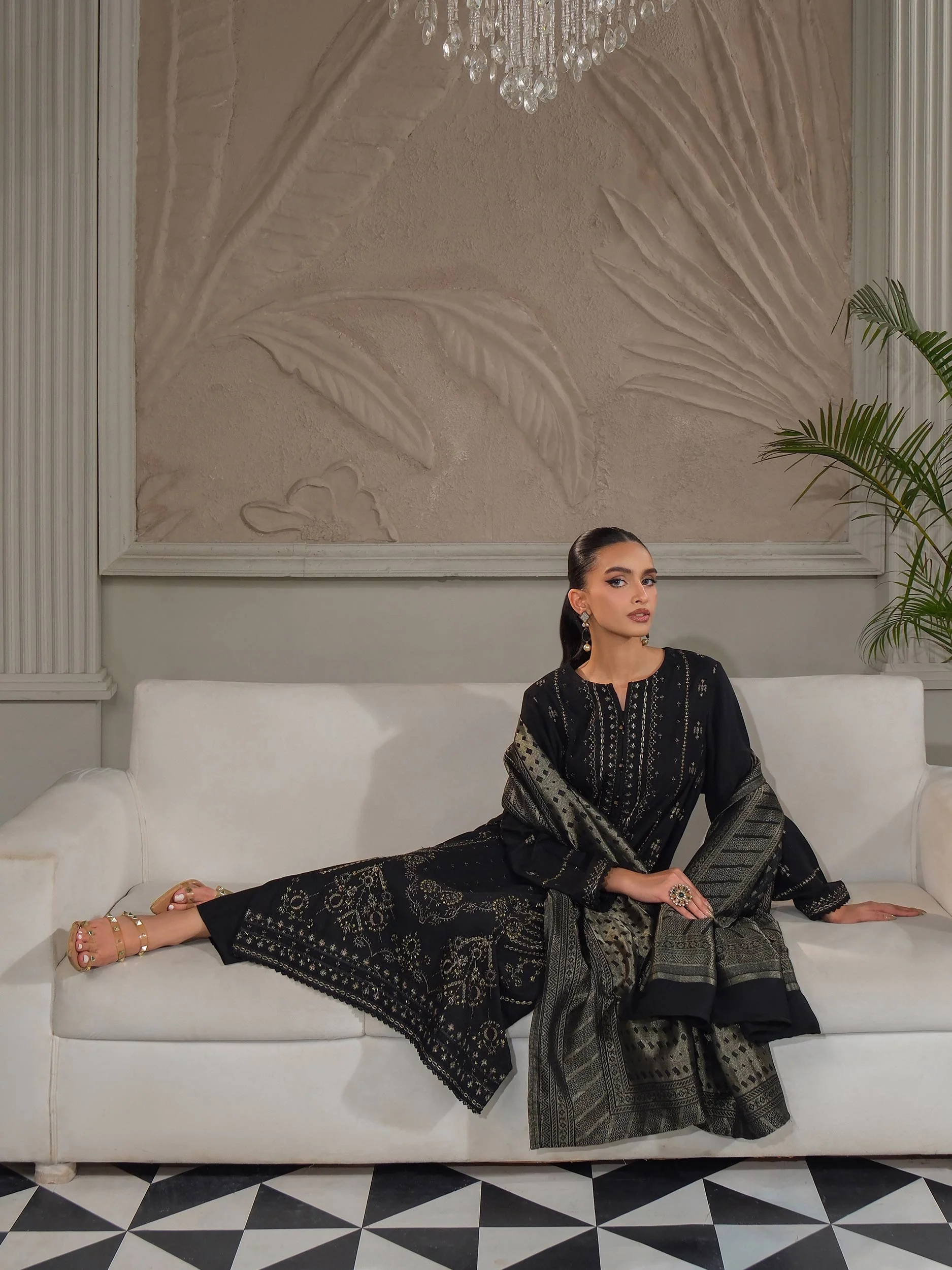 3 Piece Zari Karandi Suit-Embroidered (Unstitched) - Image 7