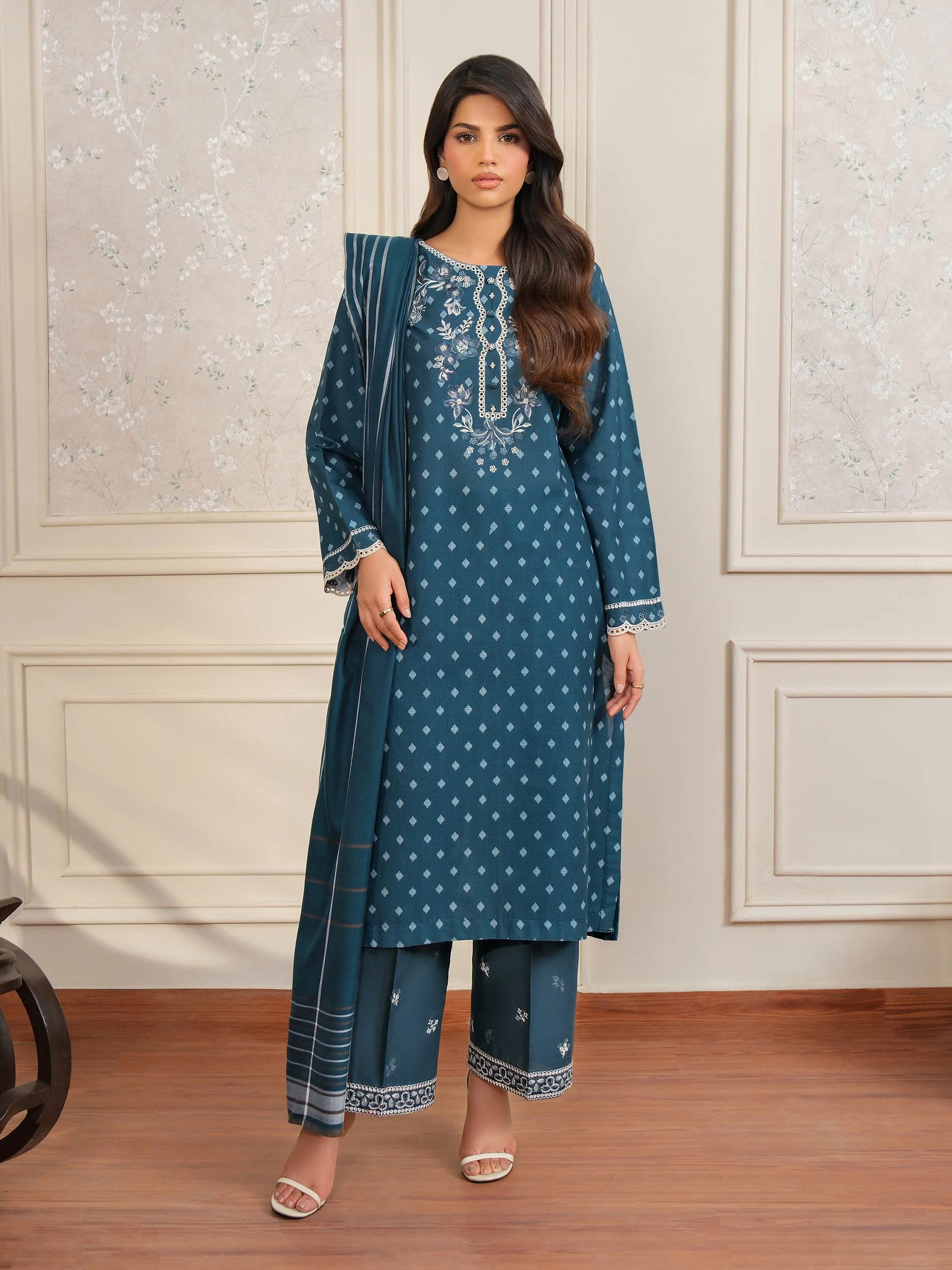 3 Piece Khaddar Suit-Embroidered (Unstitched) - Image 4