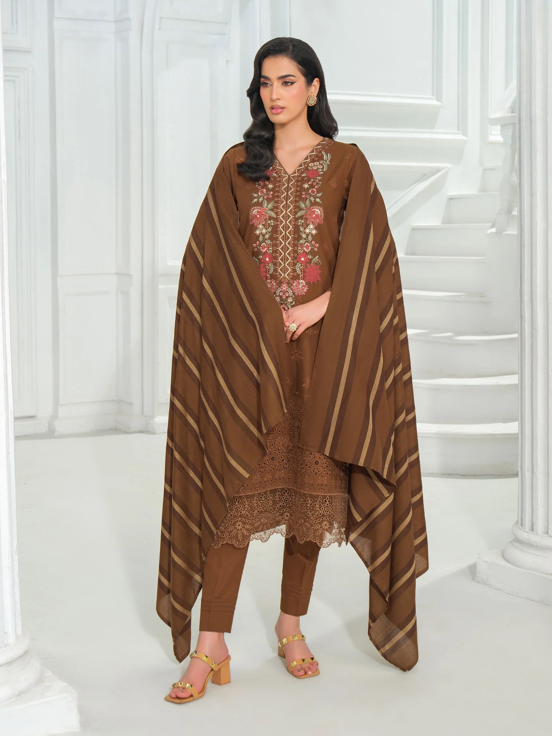 3 Piece Khaddar Suit-Embroidered (Unstitched) - Image 4