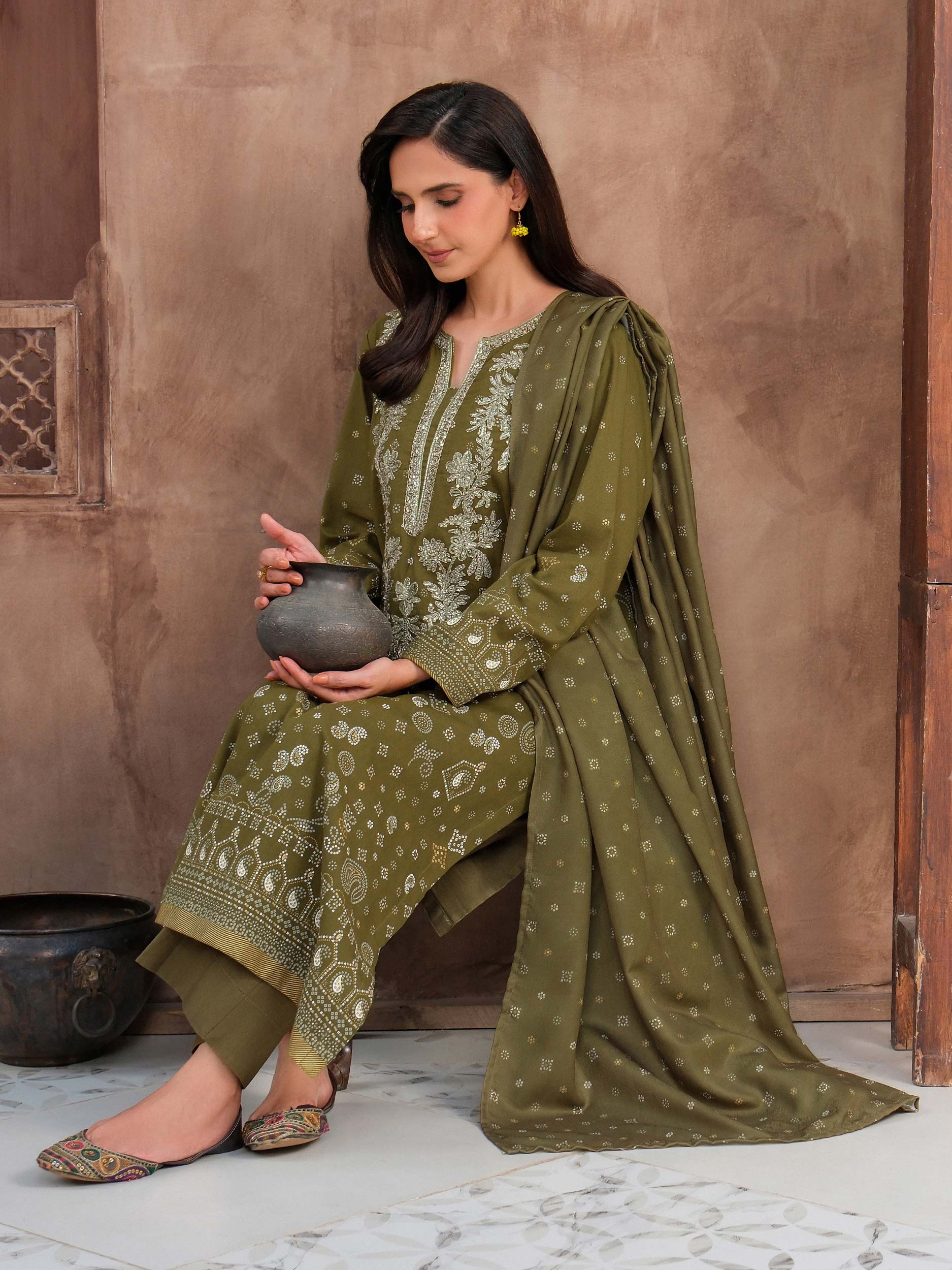 3 Piece Khaddar Suit-Embroidered (Unstitched) - Image 7