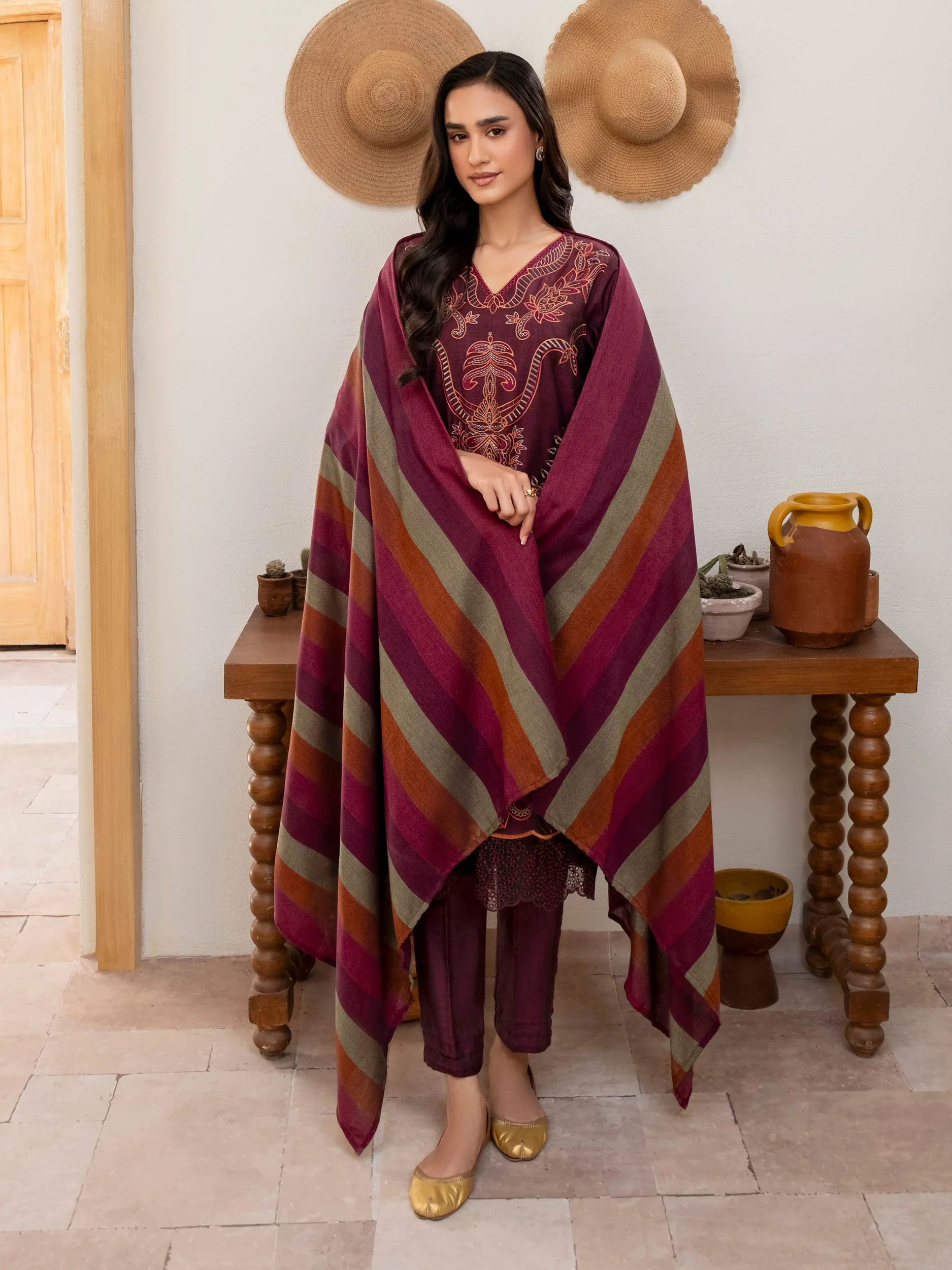 3 Piece Yarn Dyed Suit-Embroidered (Unstitched) - Image 2