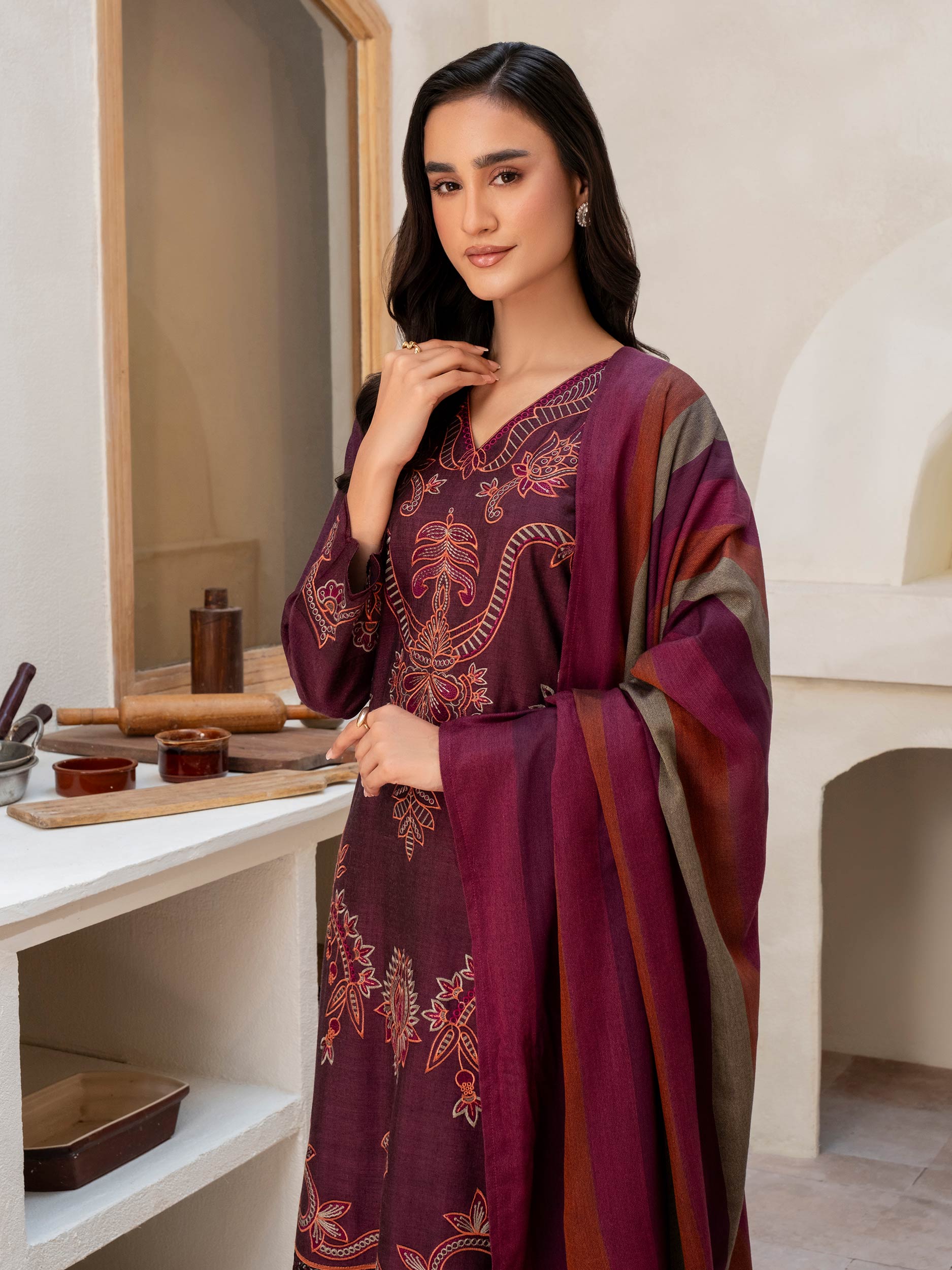 3 Piece Yarn Dyed Suit-Embroidered (Unstitched) - Image 5