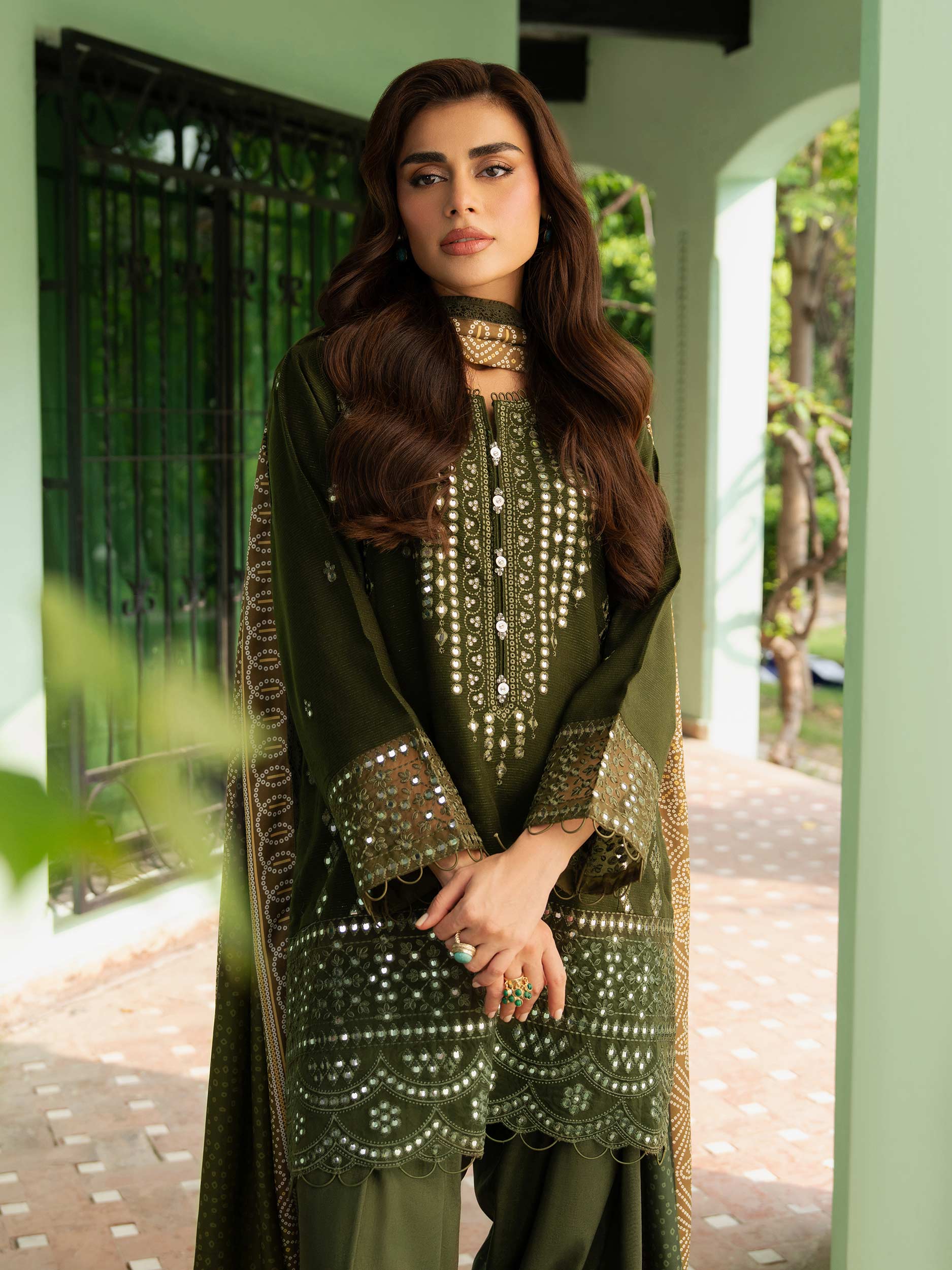 3 Piece Karandi Suit-Embroidered (Unstitched) - Image 3