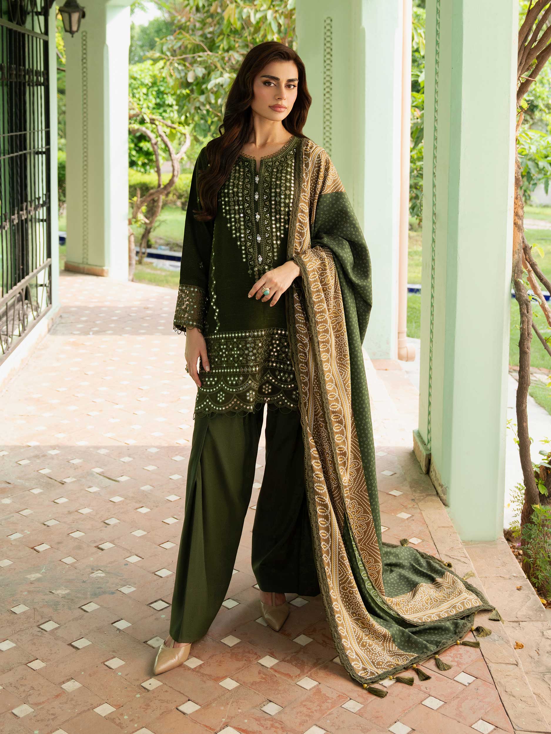 3 Piece Karandi Suit-Embroidered (Unstitched) - Image 4