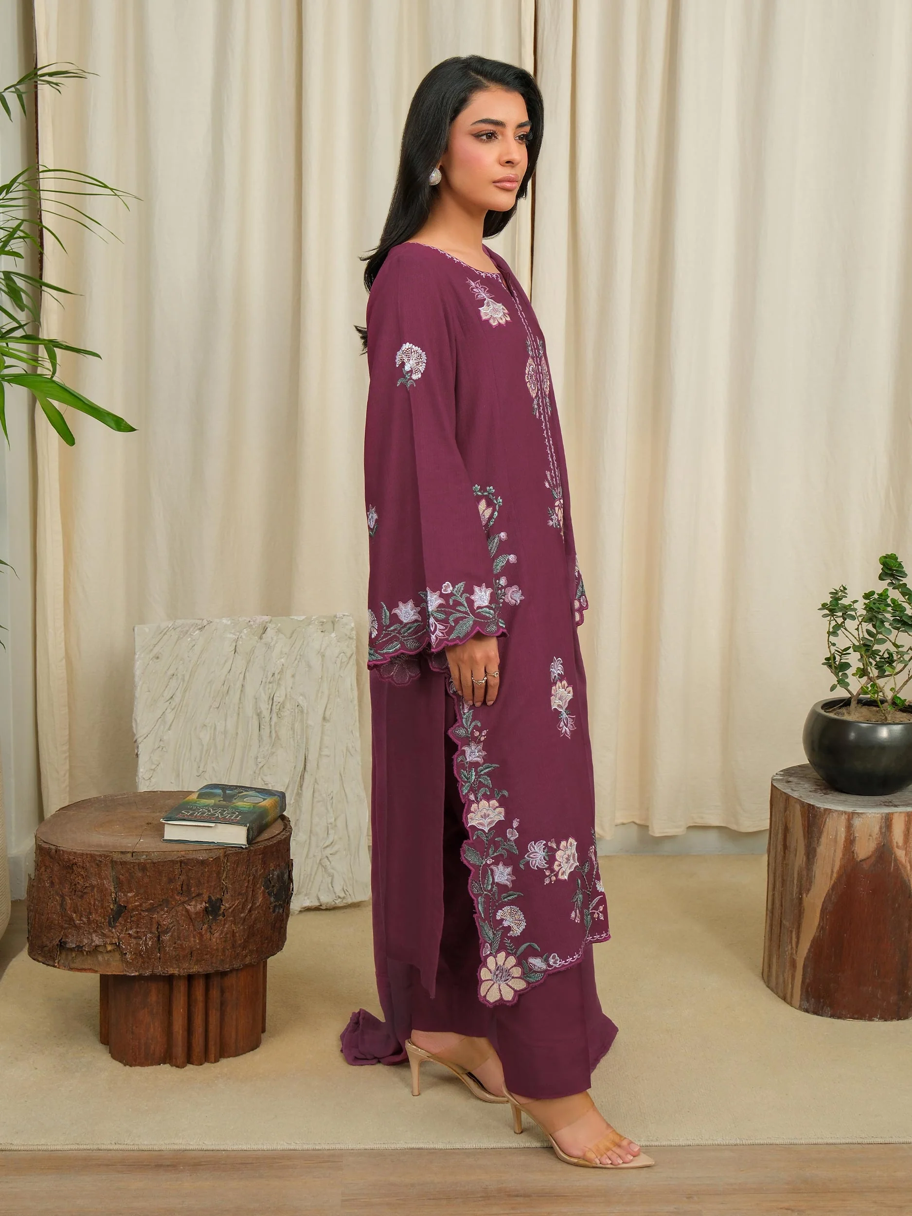 3 Piece Khaddar Suit-Embroidered (Unstitched) - Image 5