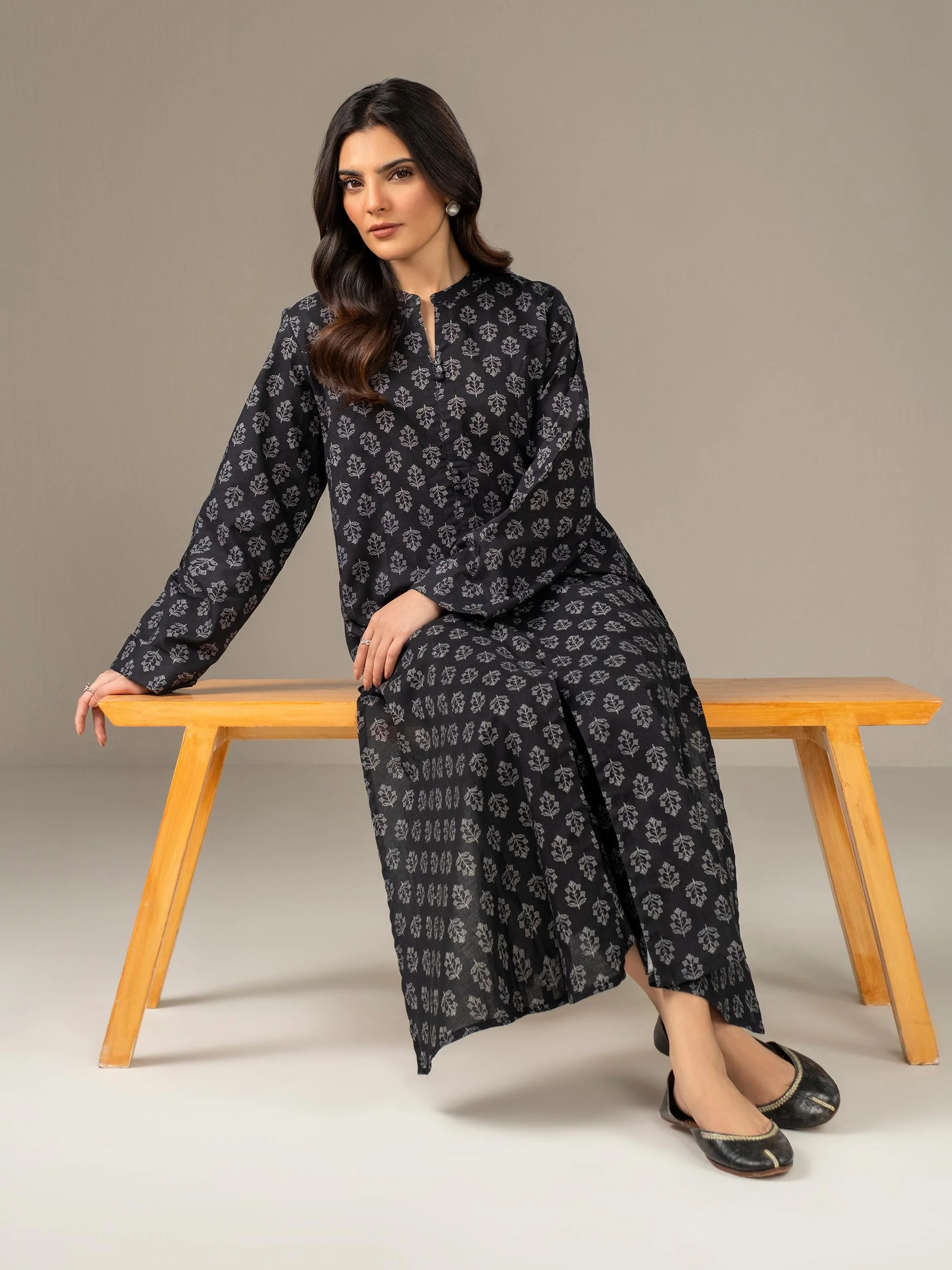 Khaddar Shirt-Printed (Unstitched) - Image 6