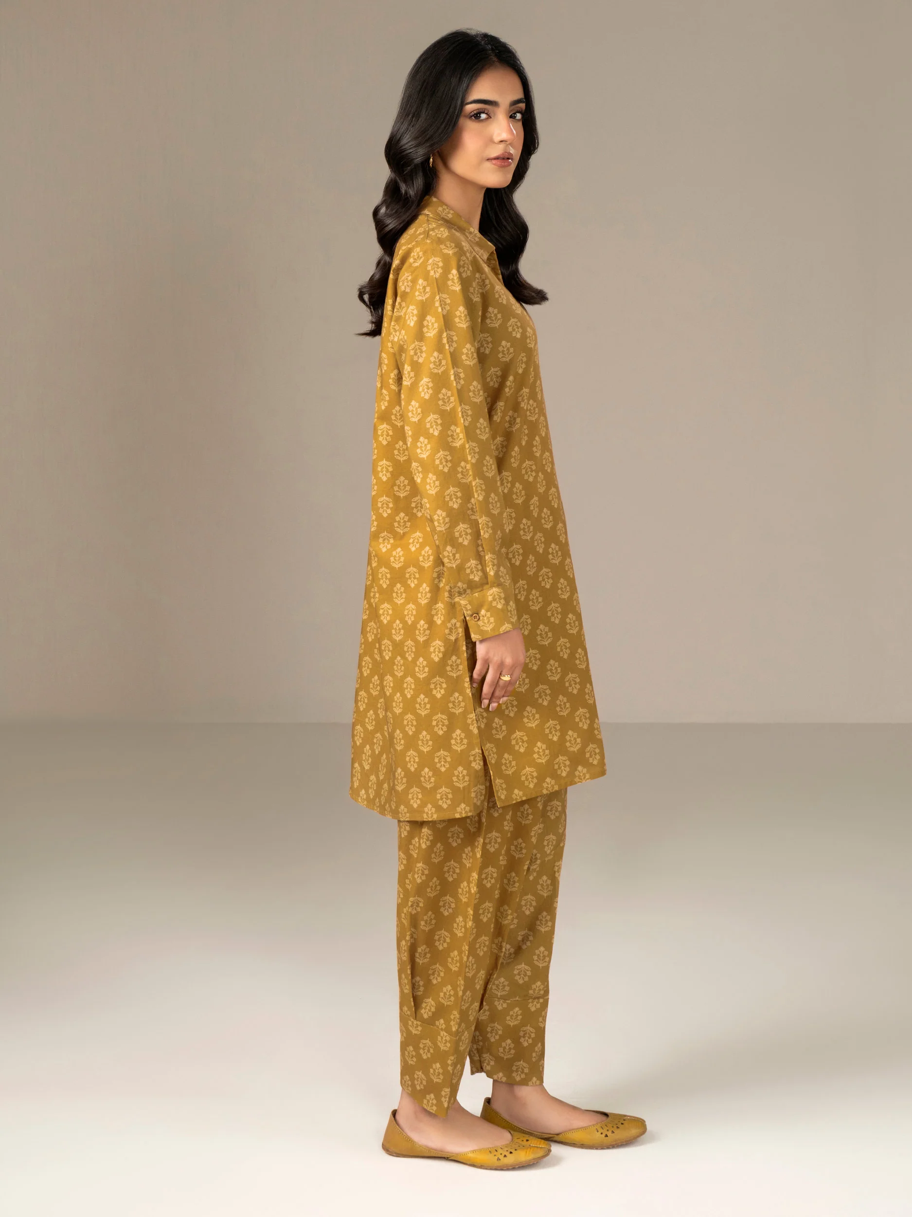 Khaddar Shirt-Printed (Unstitched) - Image 4