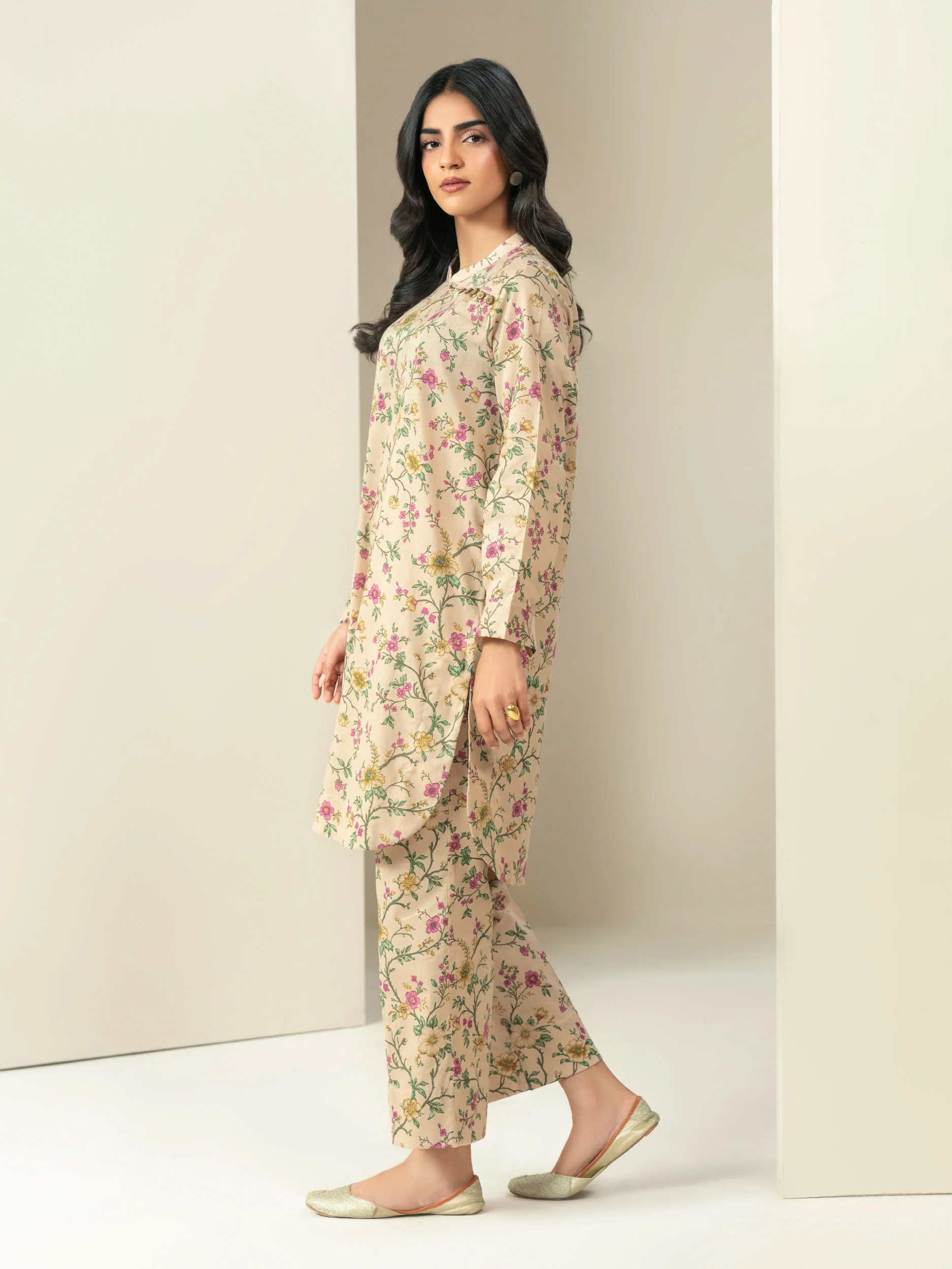 Khaddar Shirt-Printed (Unstitched) - Image 3