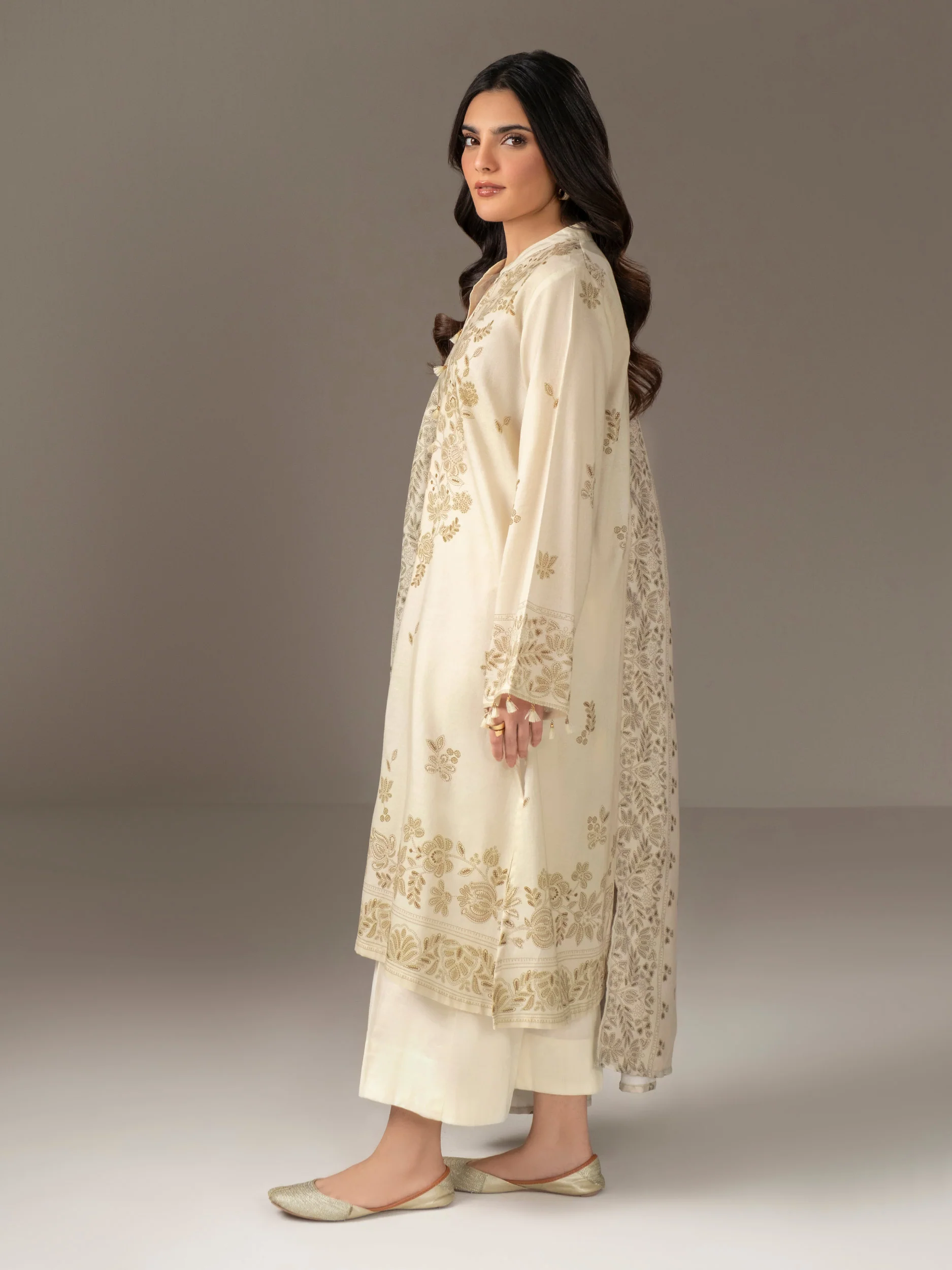 2 Piece Khaddar Suit-Printed (Unstitched) - Image 4