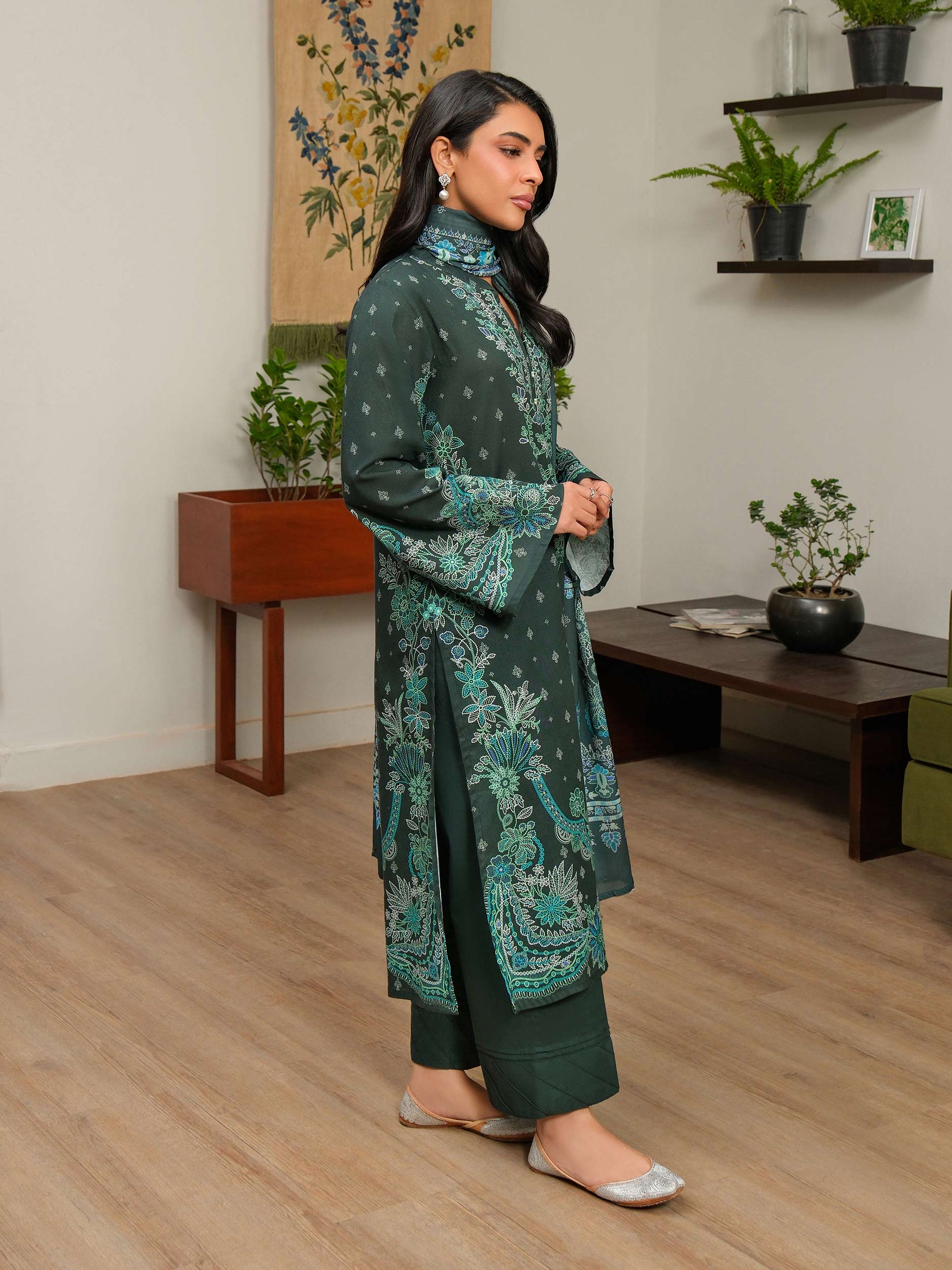 3 Piece Khaddar Suit-Printed (Unstitched) - Image 3