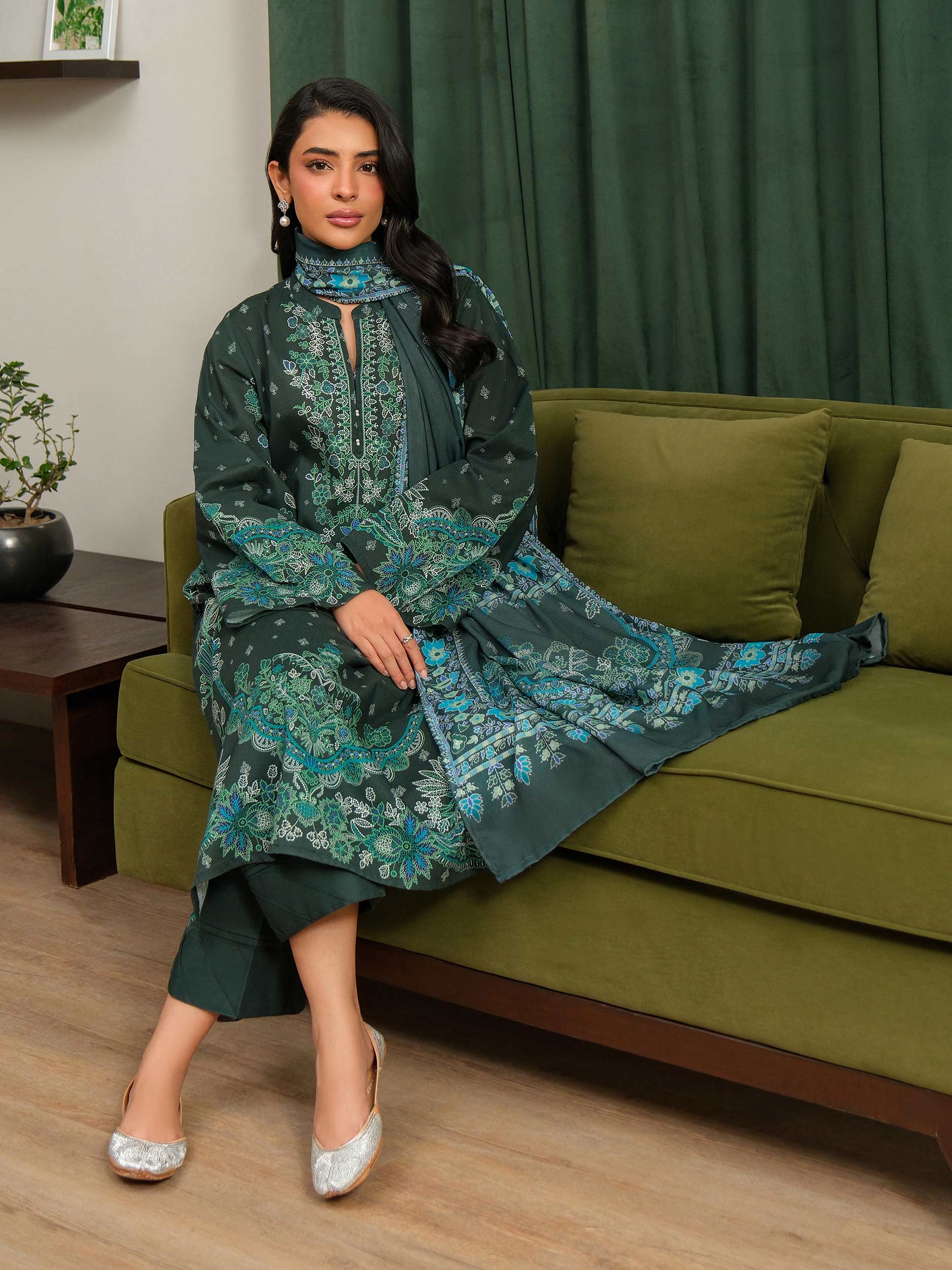 3 Piece Khaddar Suit-Printed (Unstitched) - Image 6