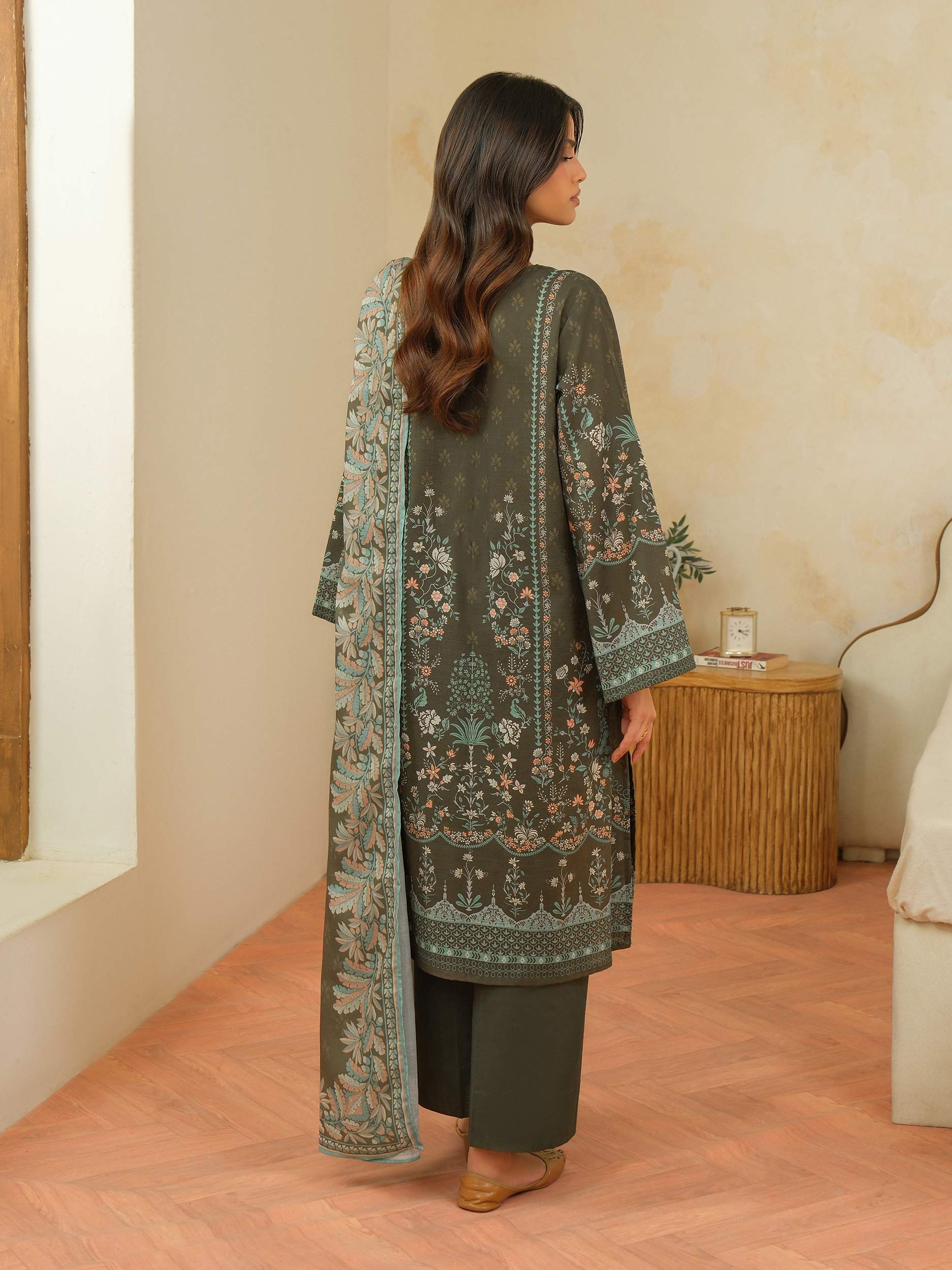 3 Piece Khaddar Suit-Printed (Unstitched) - Image 4
