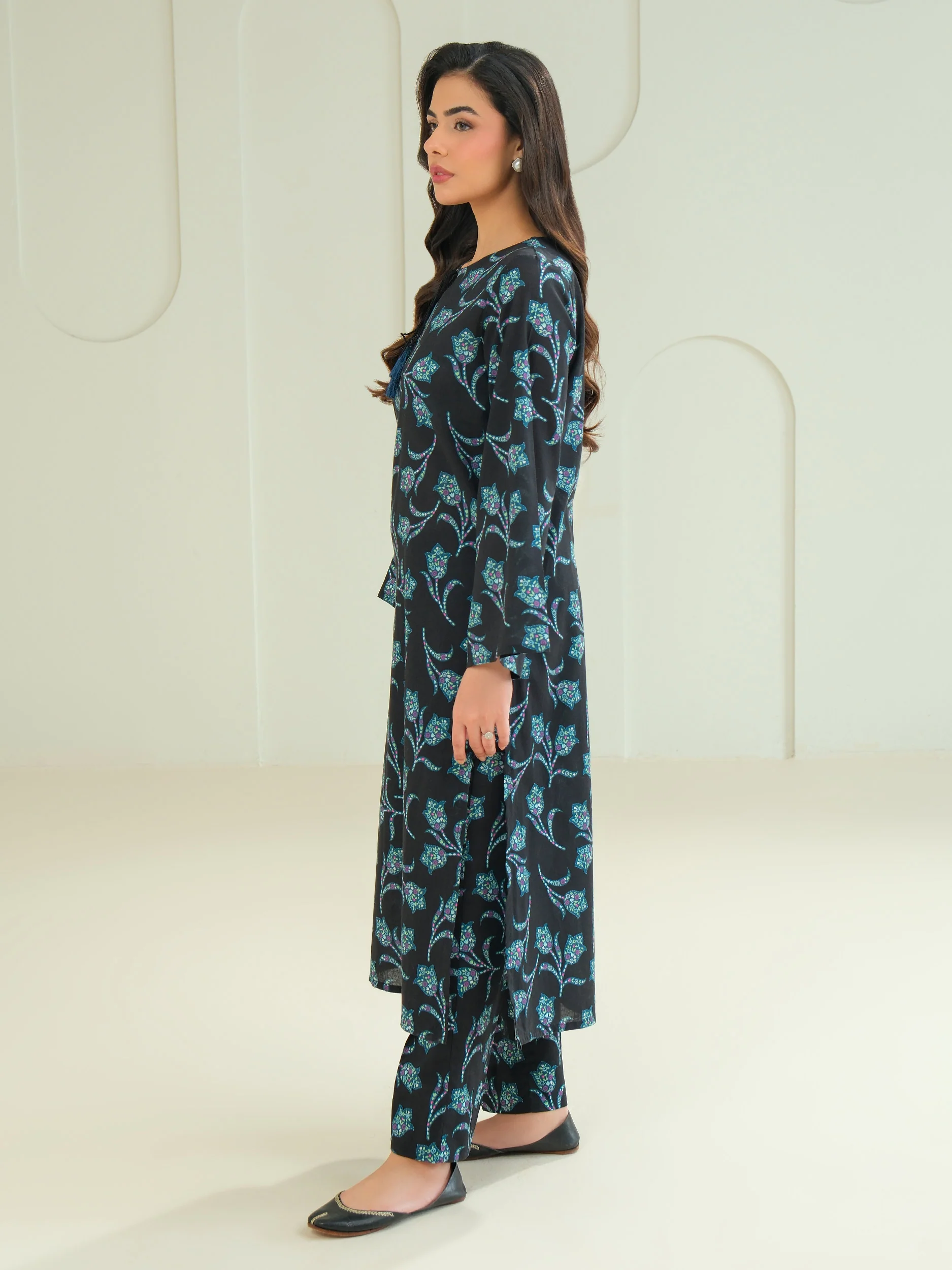 Khaddar Shirt-Printed (Unstitched) - Image 3