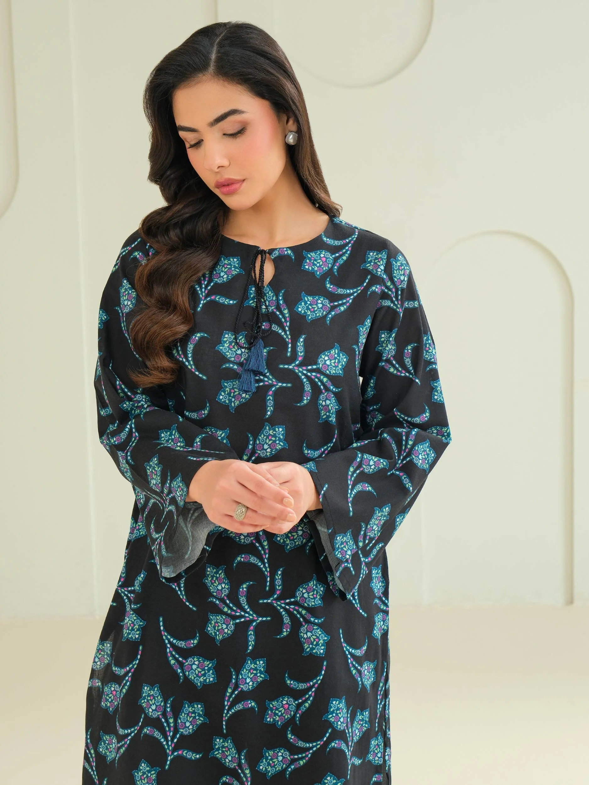 Khaddar Shirt-Printed (Unstitched) - Image 5