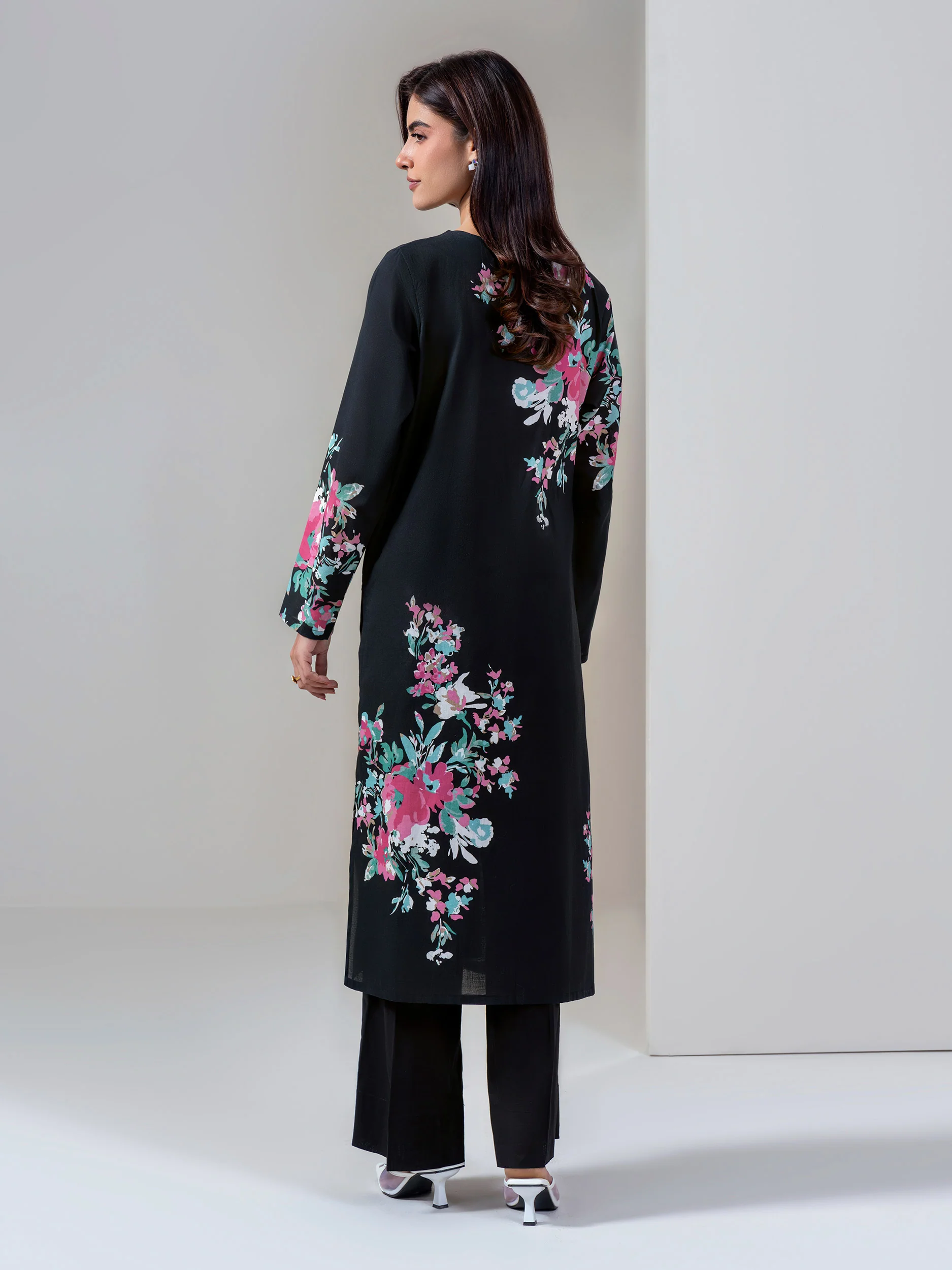 Khaddar Shirt (Unstitched) - Image 3