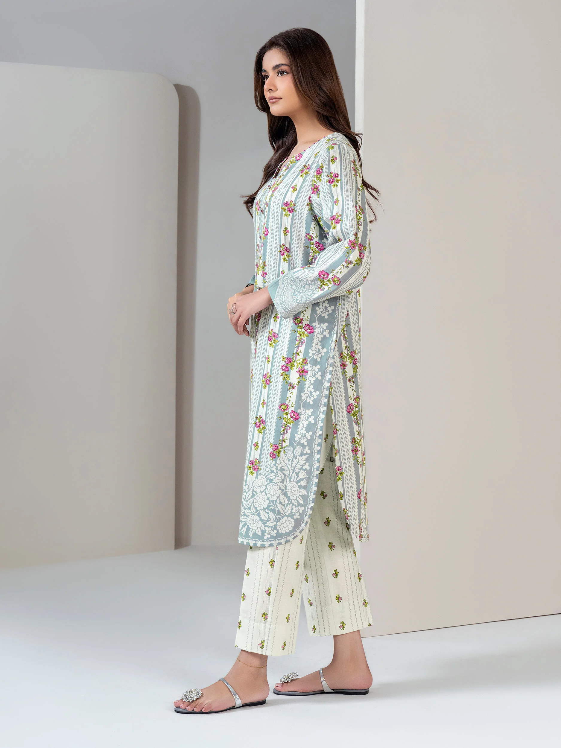 2 Piece Khaddar (Unstitched) - Image 2