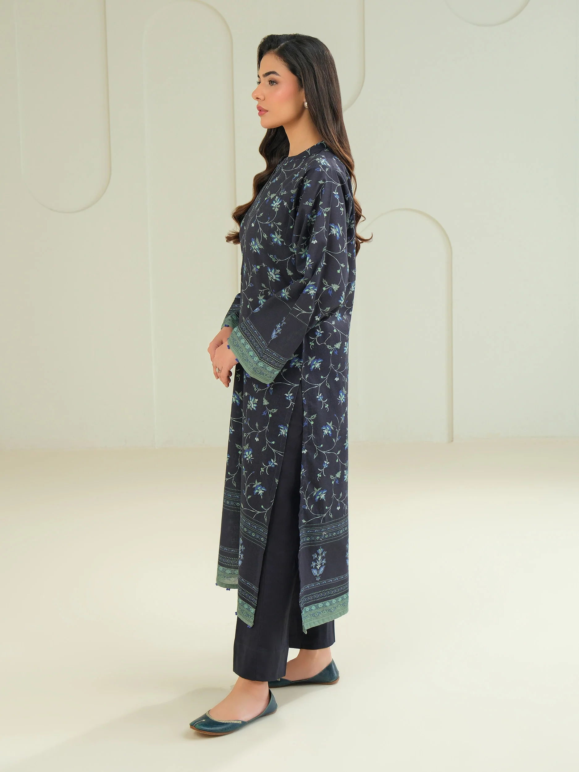 Khaddar Shirt-Printed (Unstitched) - Image 3