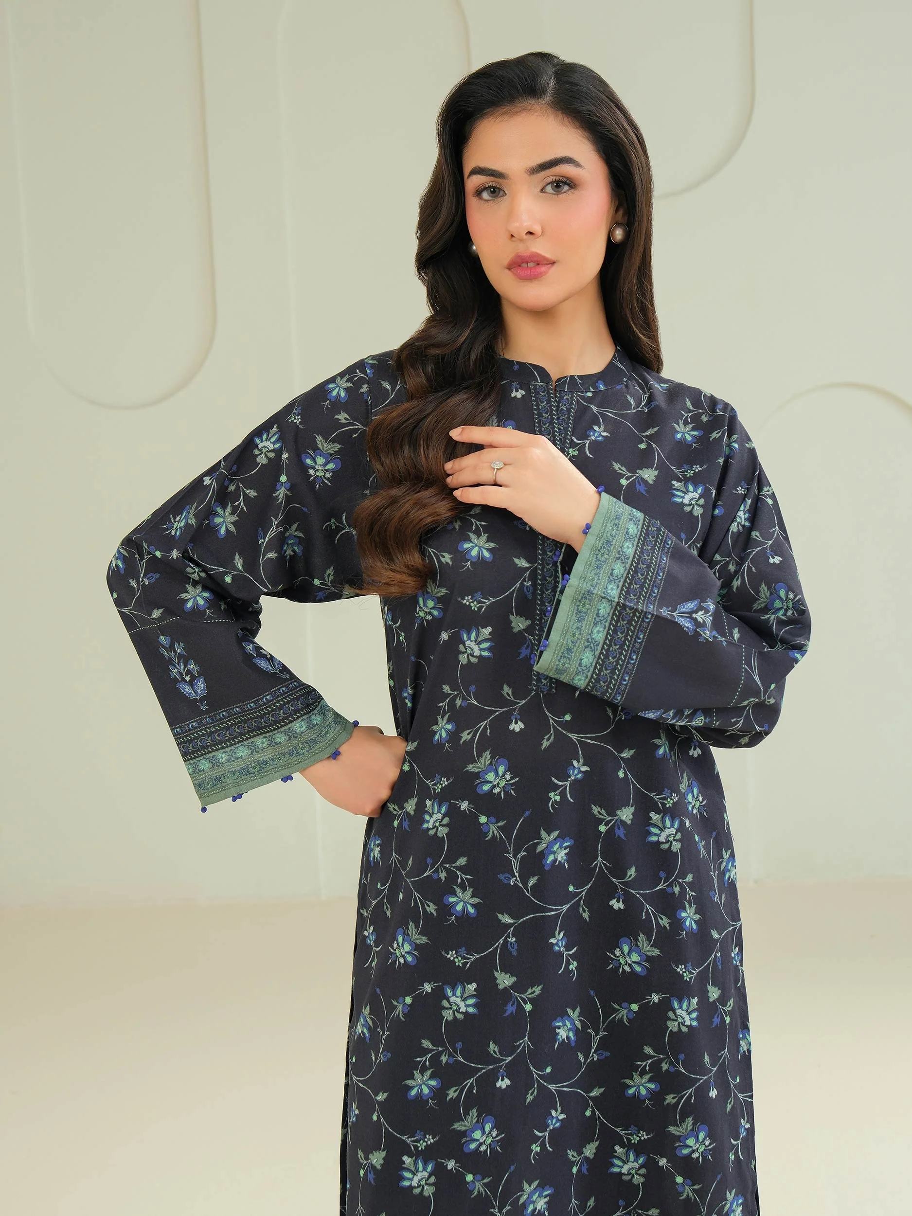 Khaddar Shirt-Printed (Unstitched) - Image 5