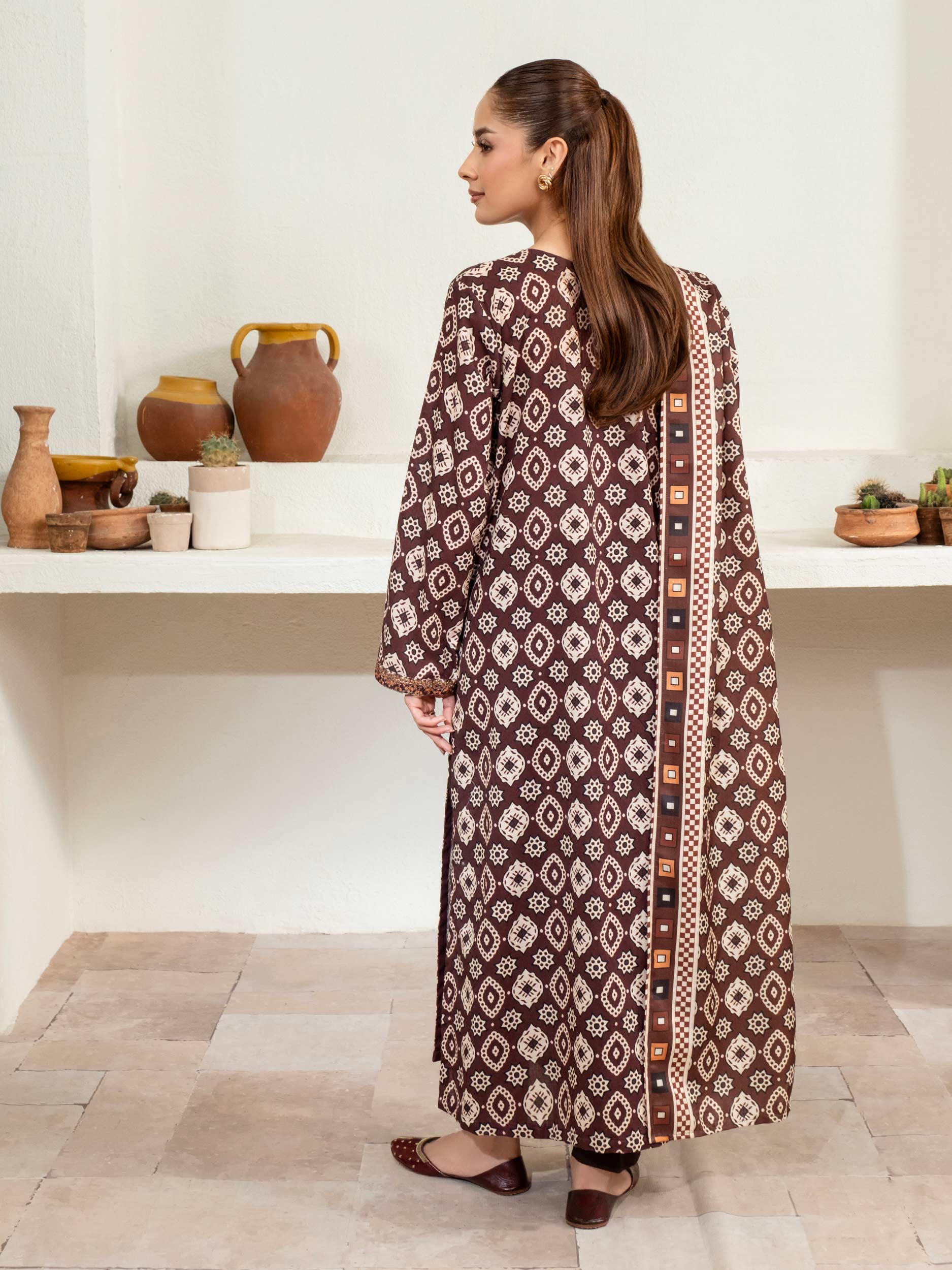 3 Piece Khaddar Suit-Embroidered (Unstitched) - Image 4