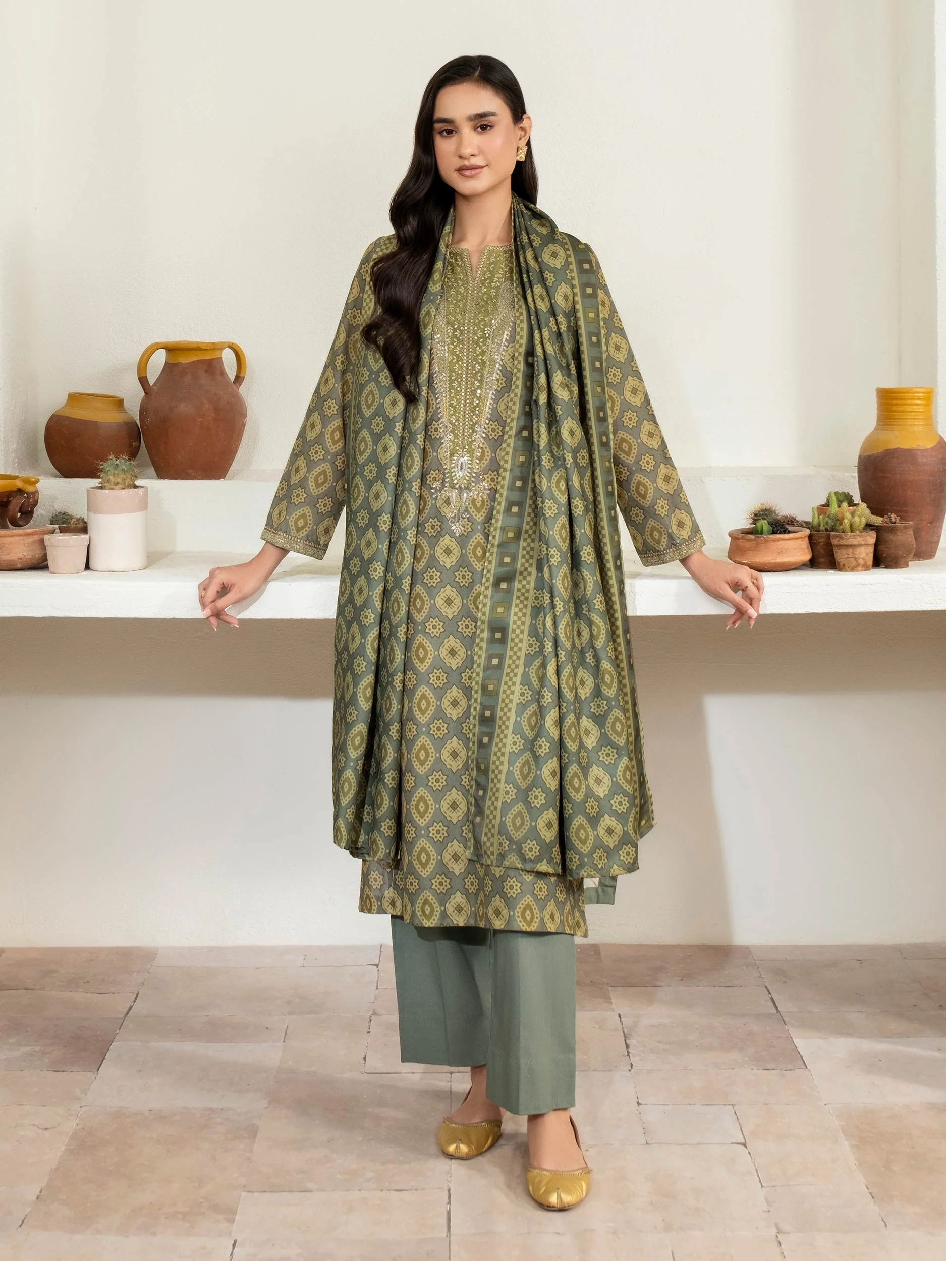 3 Piece Khaddar Suit-Embroidered (Unstitched) - Image 2