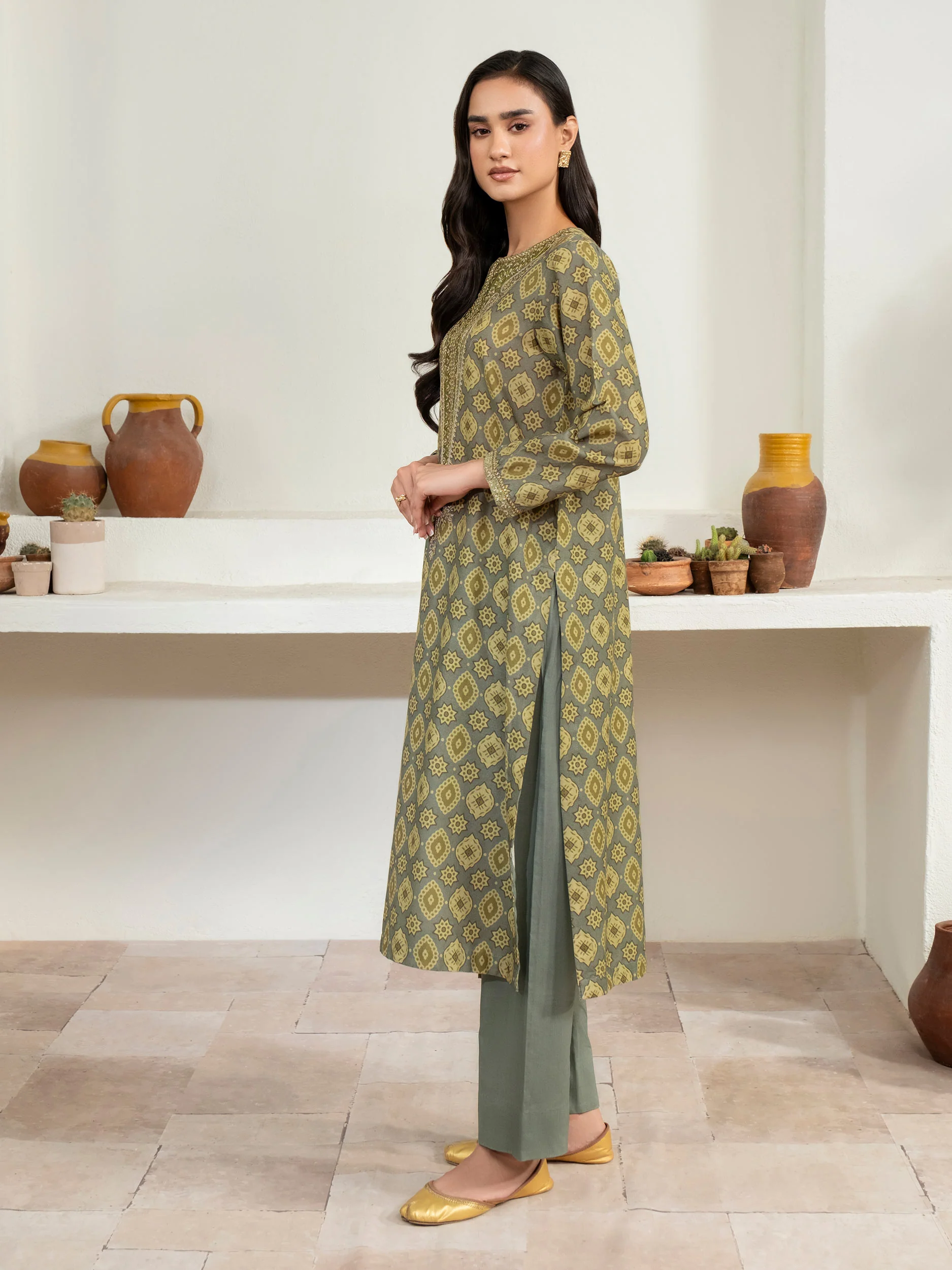 3 Piece Khaddar Suit-Embroidered (Unstitched) - Image 3