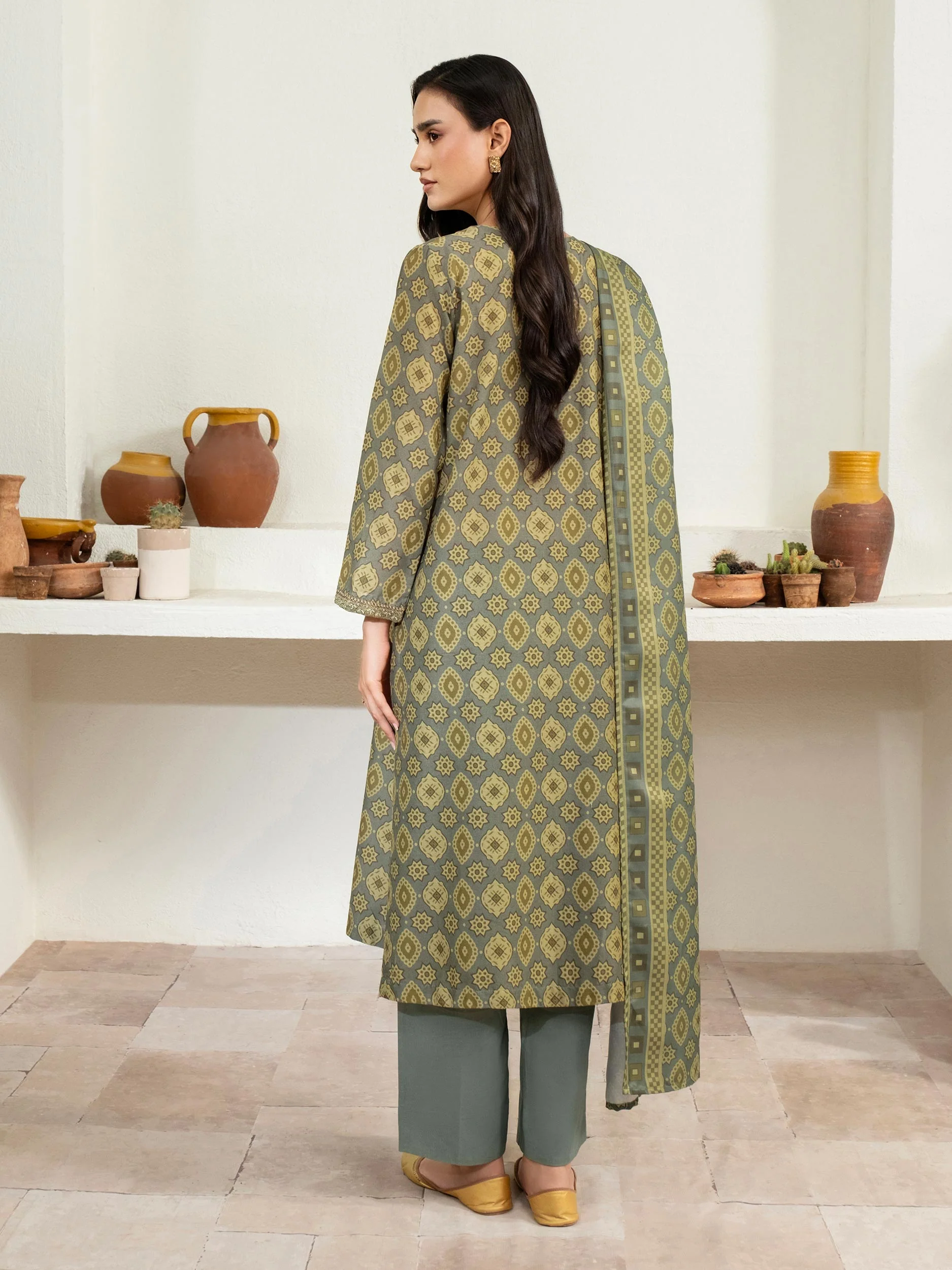 3 Piece Khaddar Suit-Embroidered (Unstitched) - Image 4