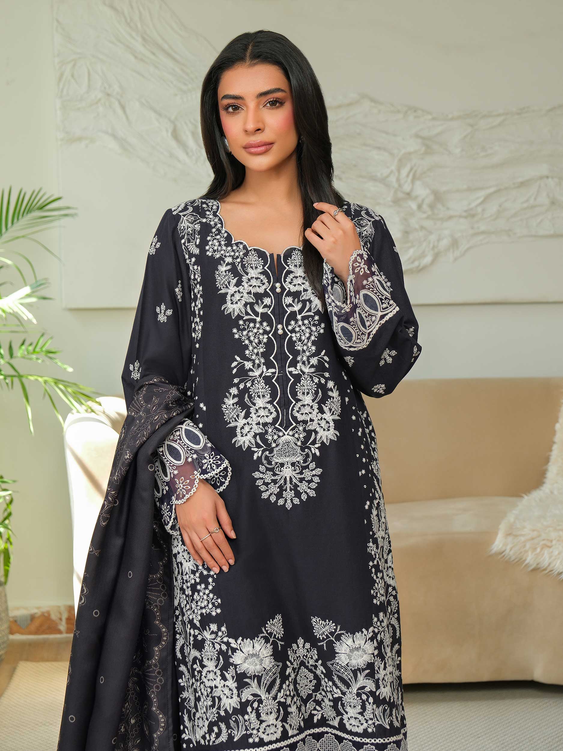 3 Piece Khaddar Suit-Embroidered (Unstitched) - Image 7