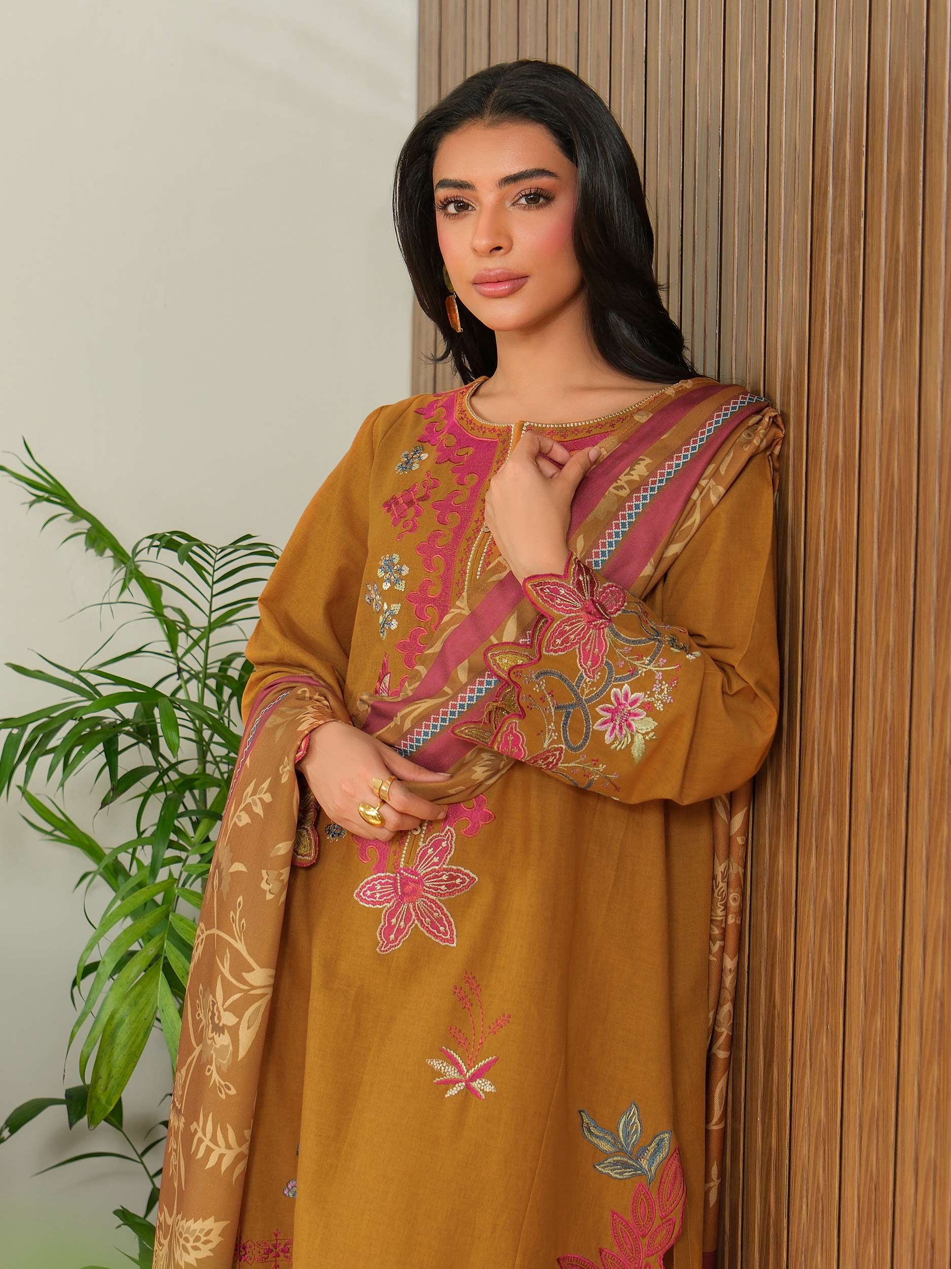 3 Piece Khaddar Suit-Embroidered (Unstitched) - Image 7