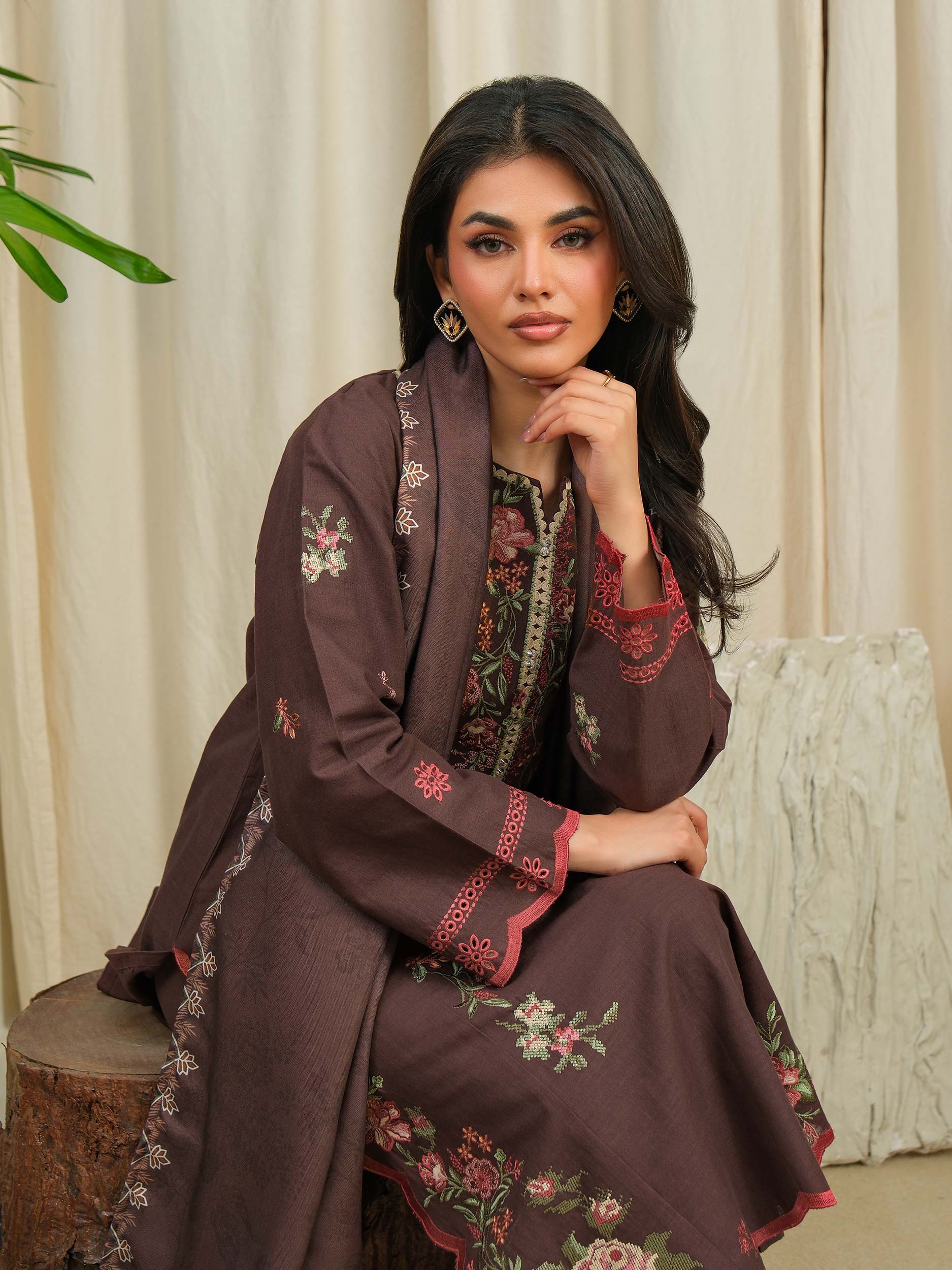 3 Piece Khaddar Suit-Embroidered (Unstitched) - Image 6