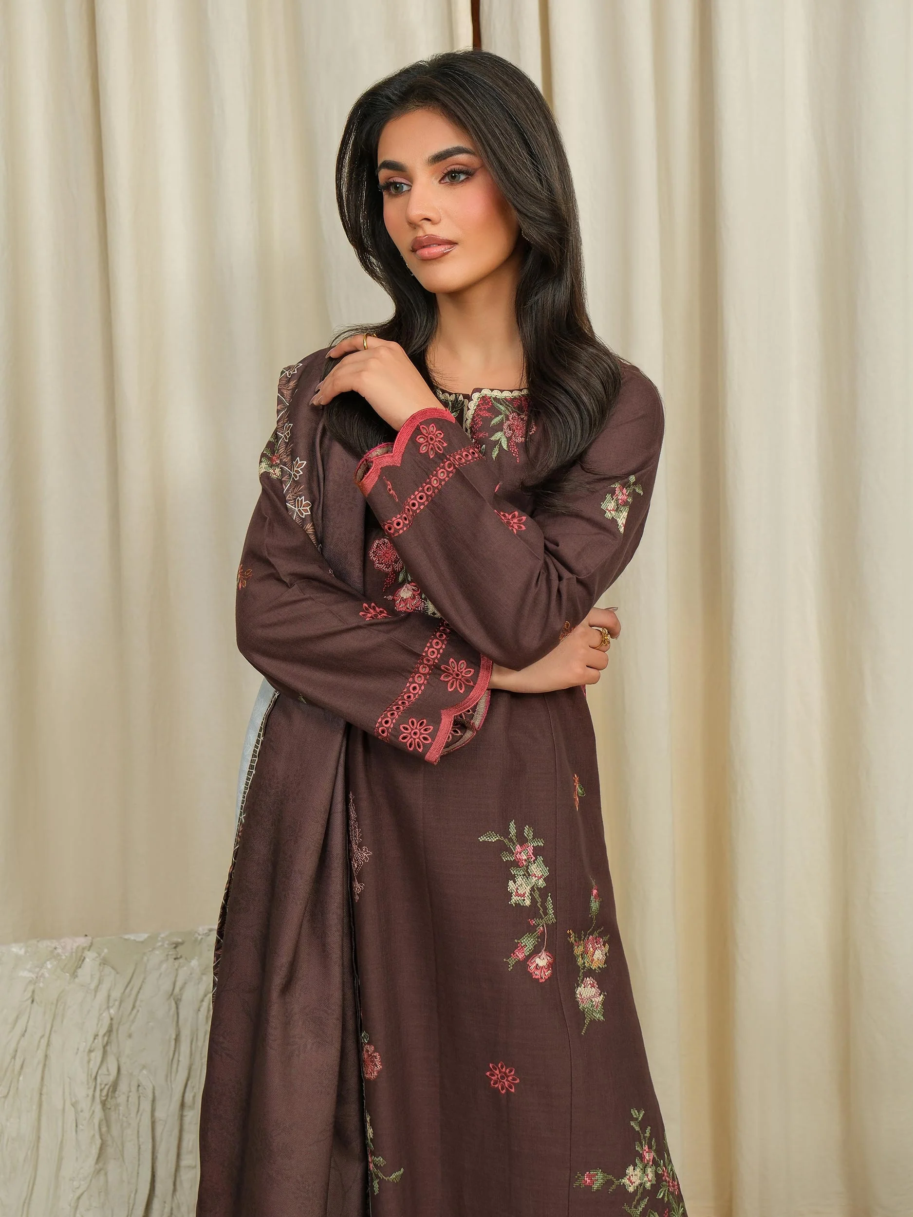 3 Piece Khaddar Suit-Embroidered (Unstitched) - Image 7