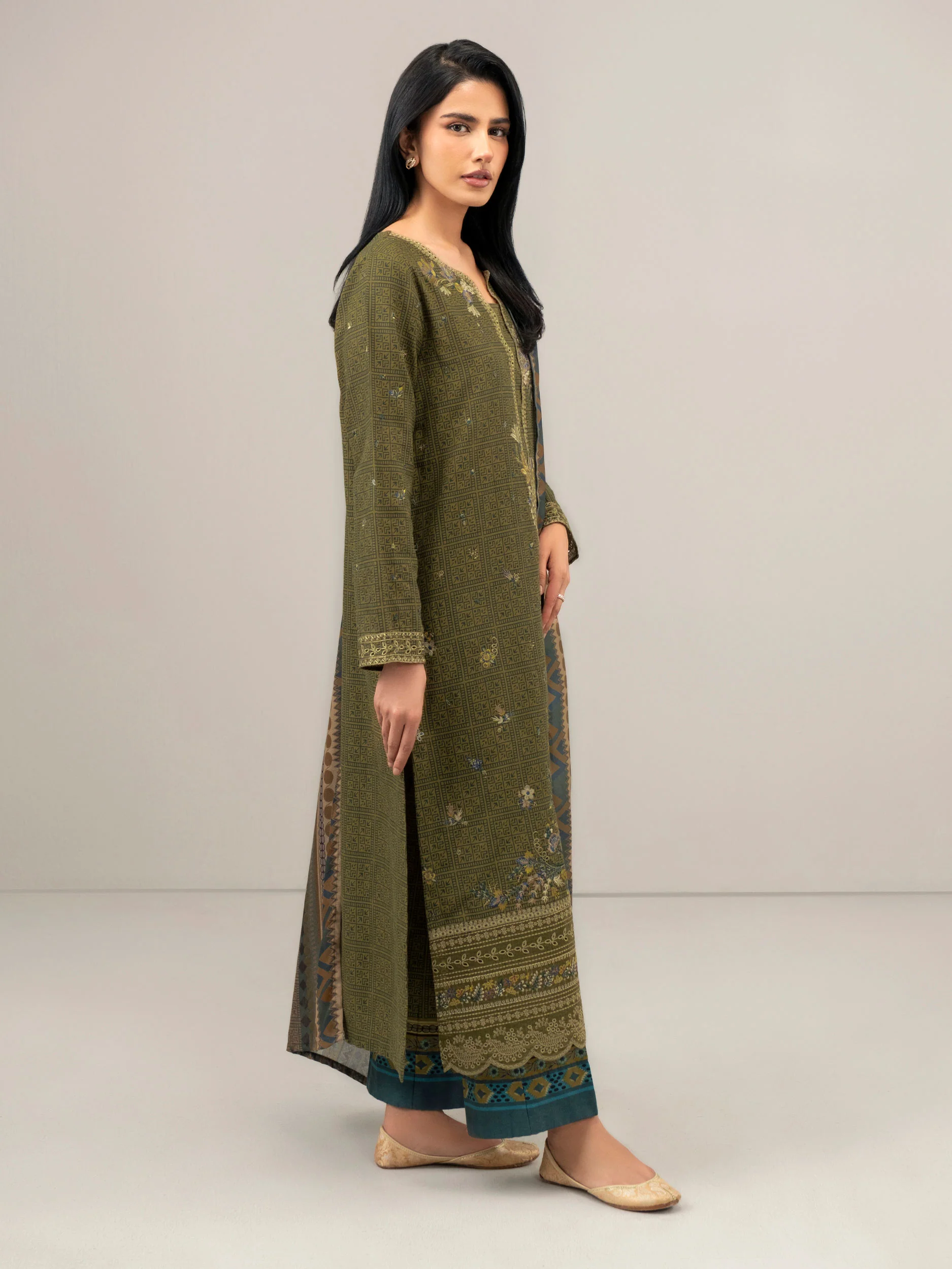 3 Piece Khaddar Suit-Embroidered (Unstitched) - Image 2