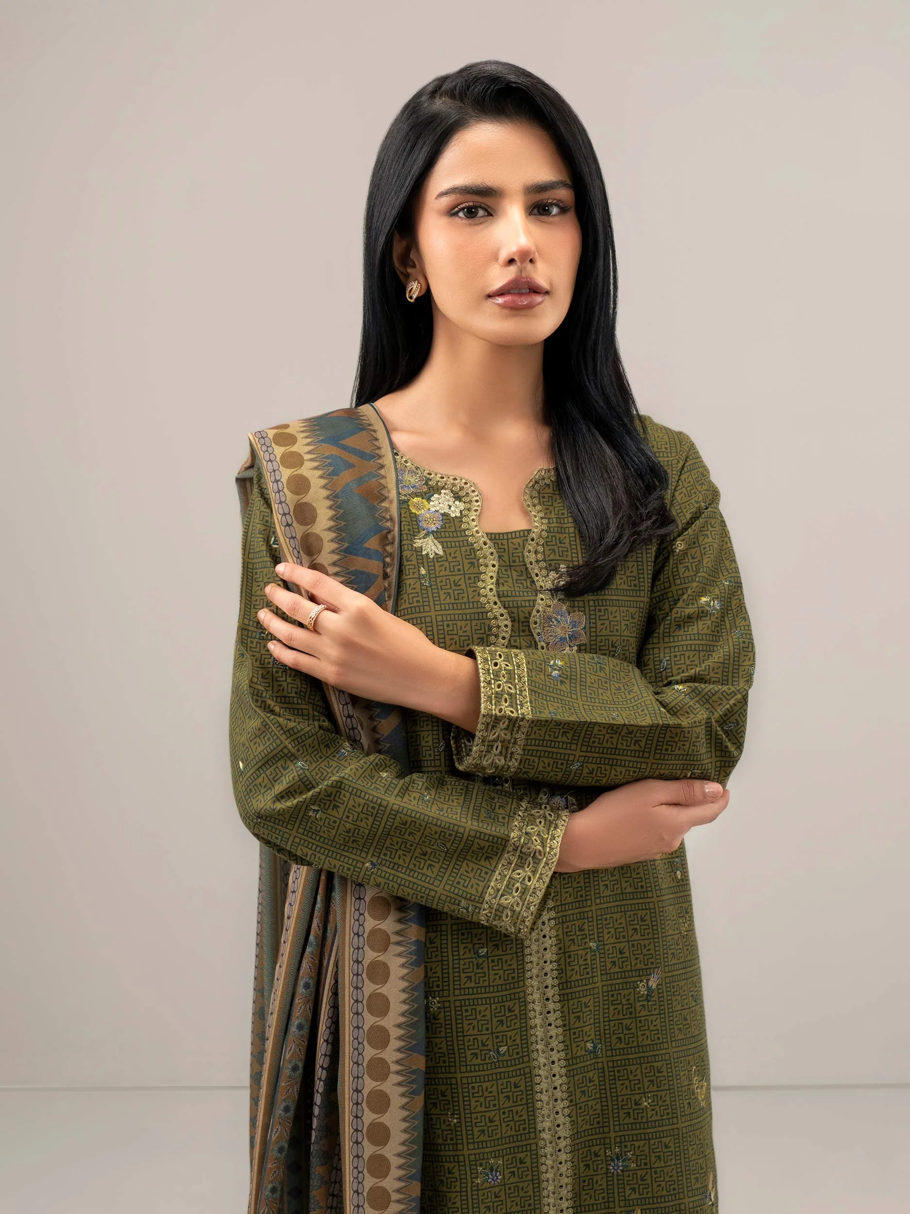 3 Piece Khaddar Suit-Embroidered (Unstitched) - Image 5